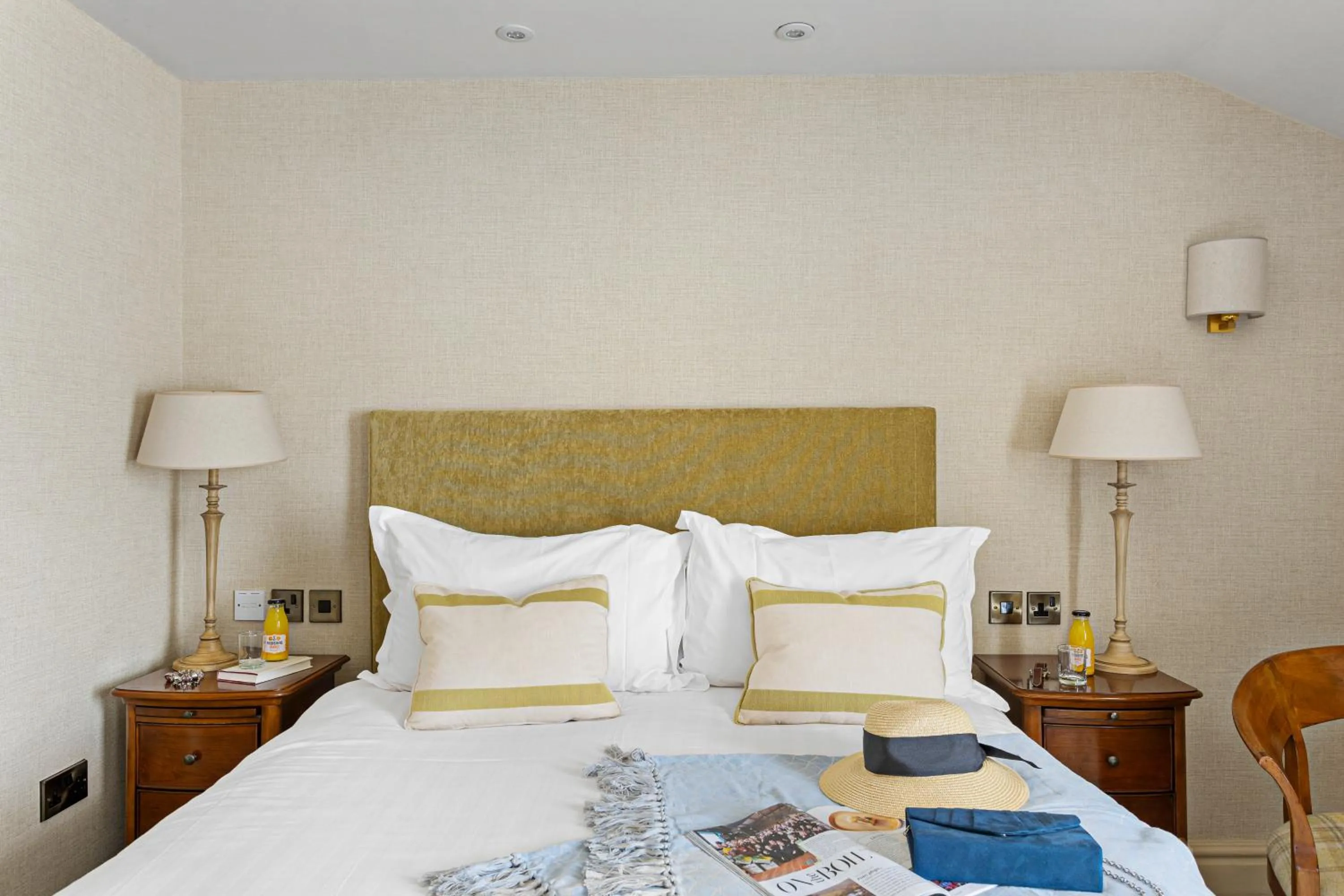 Bedroom, Bed in Thurlestone Hotel