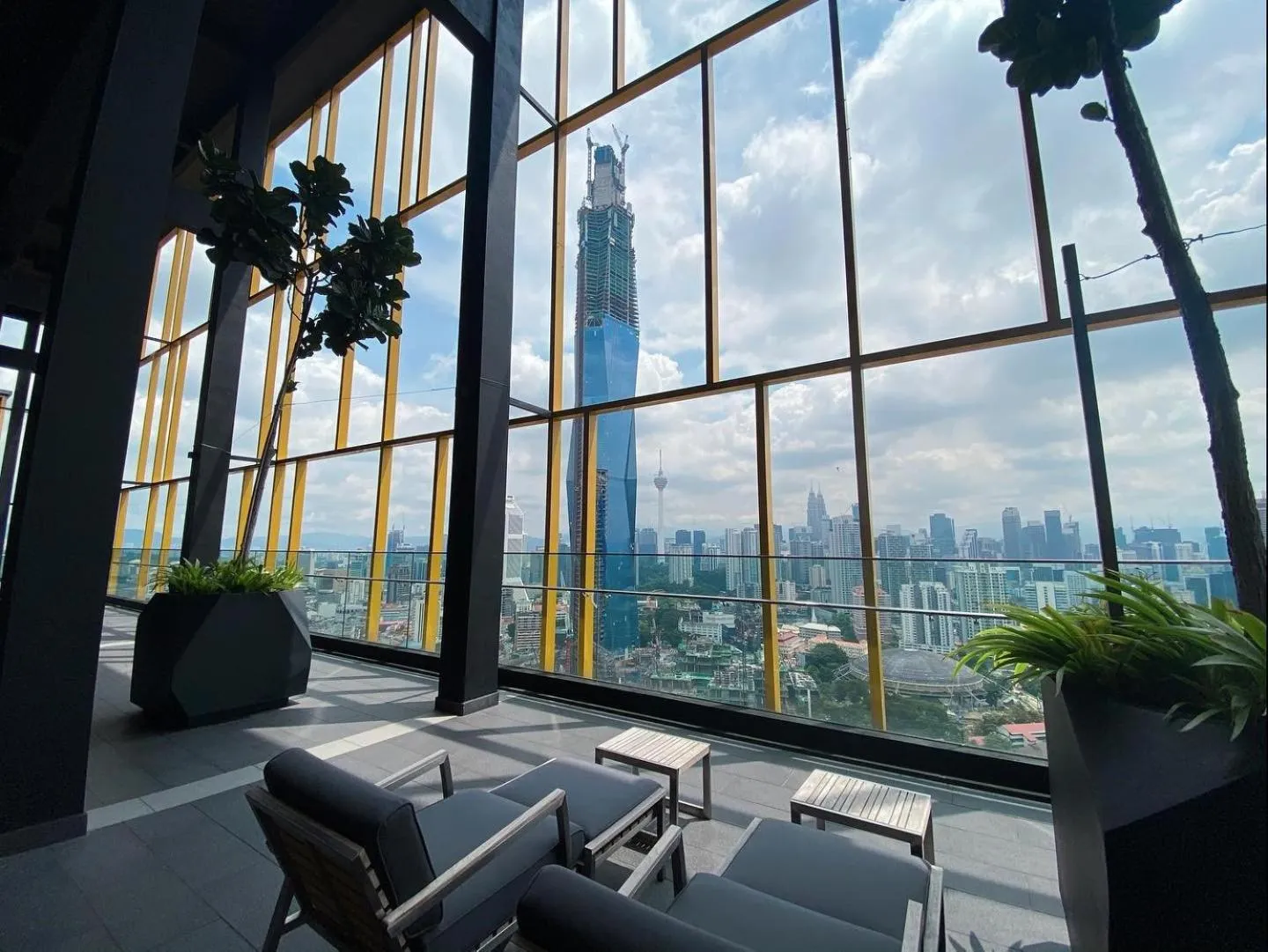 City view in Opus Residences by Centurypro
