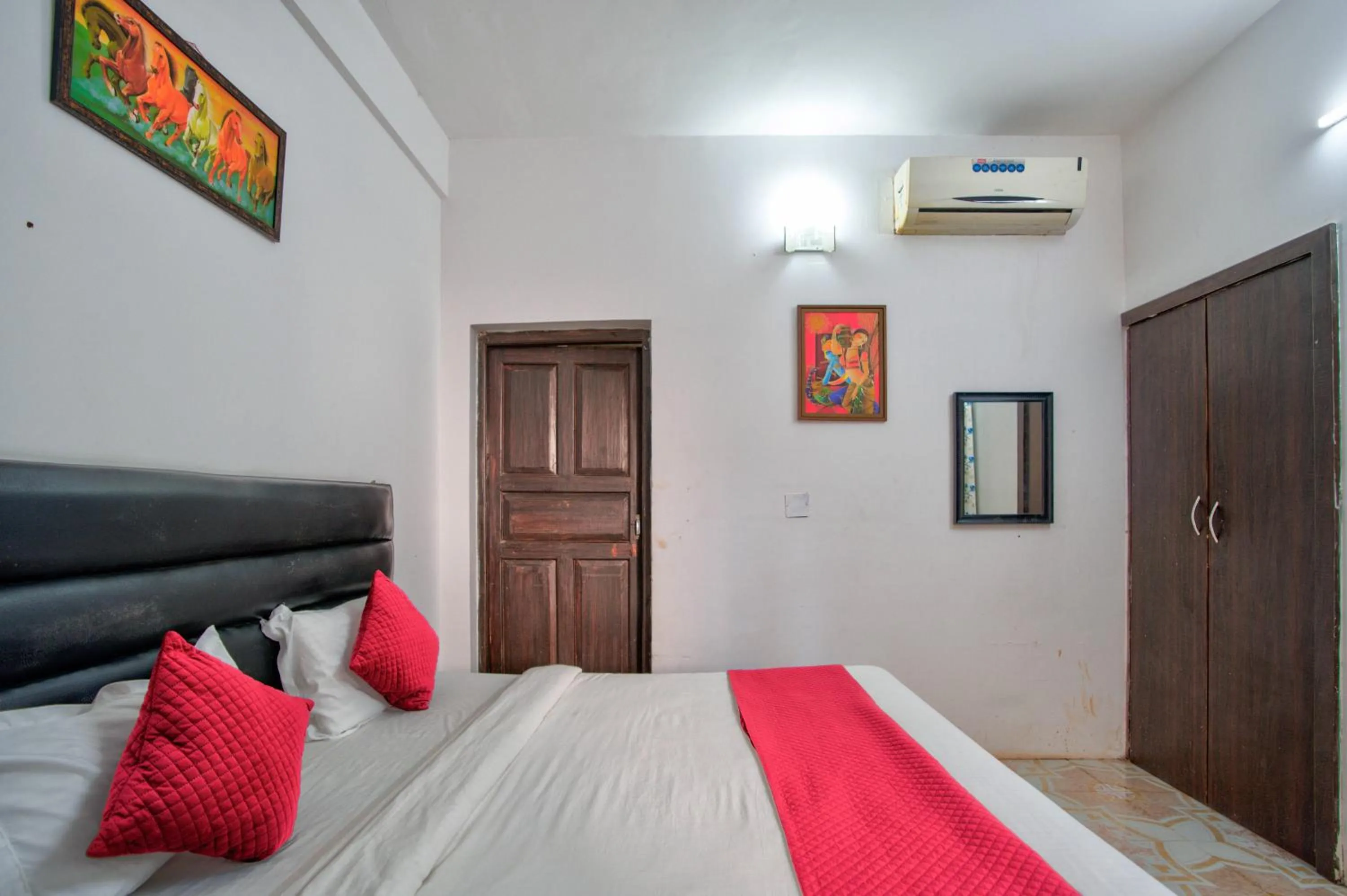 Bed in Swizel Nook Stay