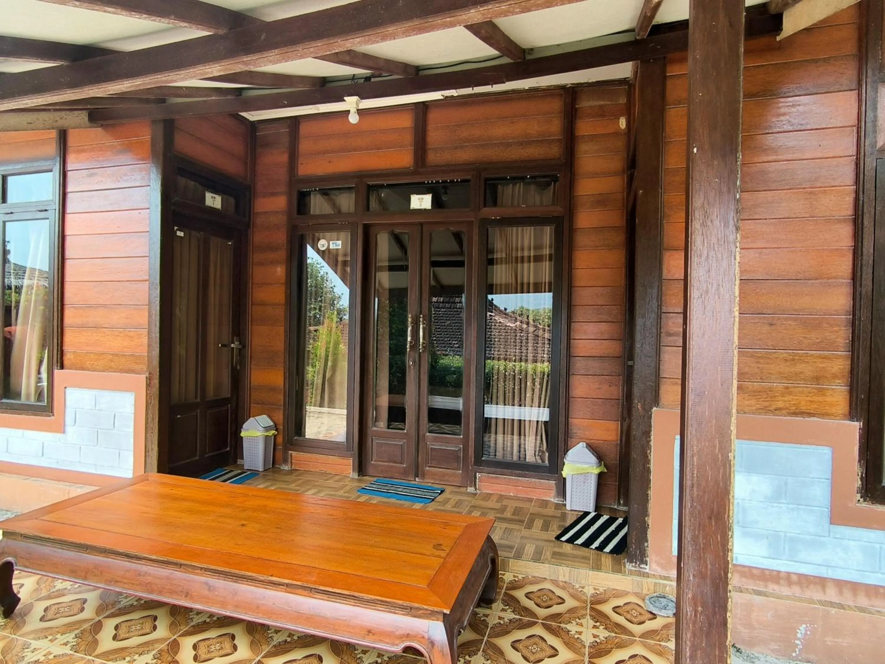 Sunrise Sea Hill Cottages