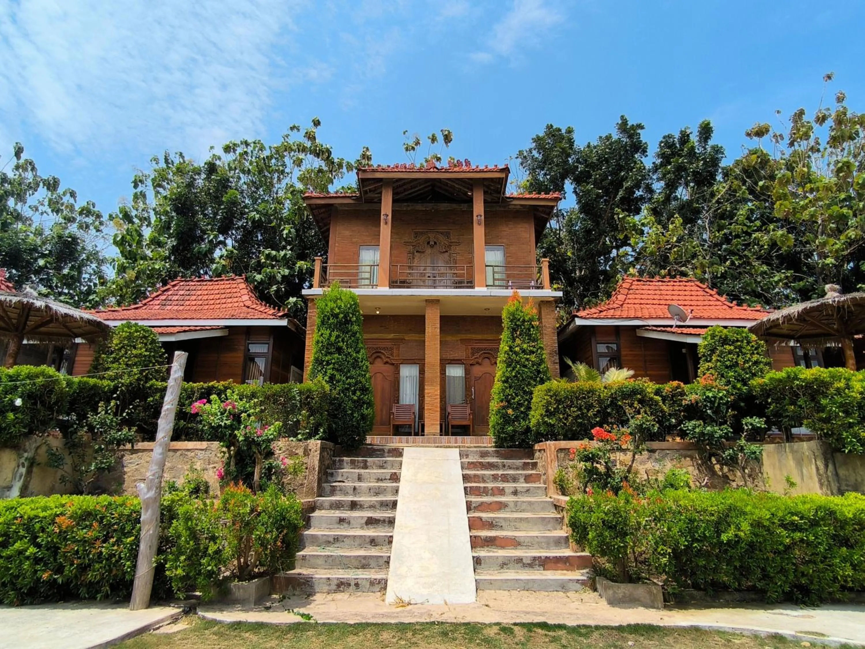 Sunrise Sea Hill Cottages