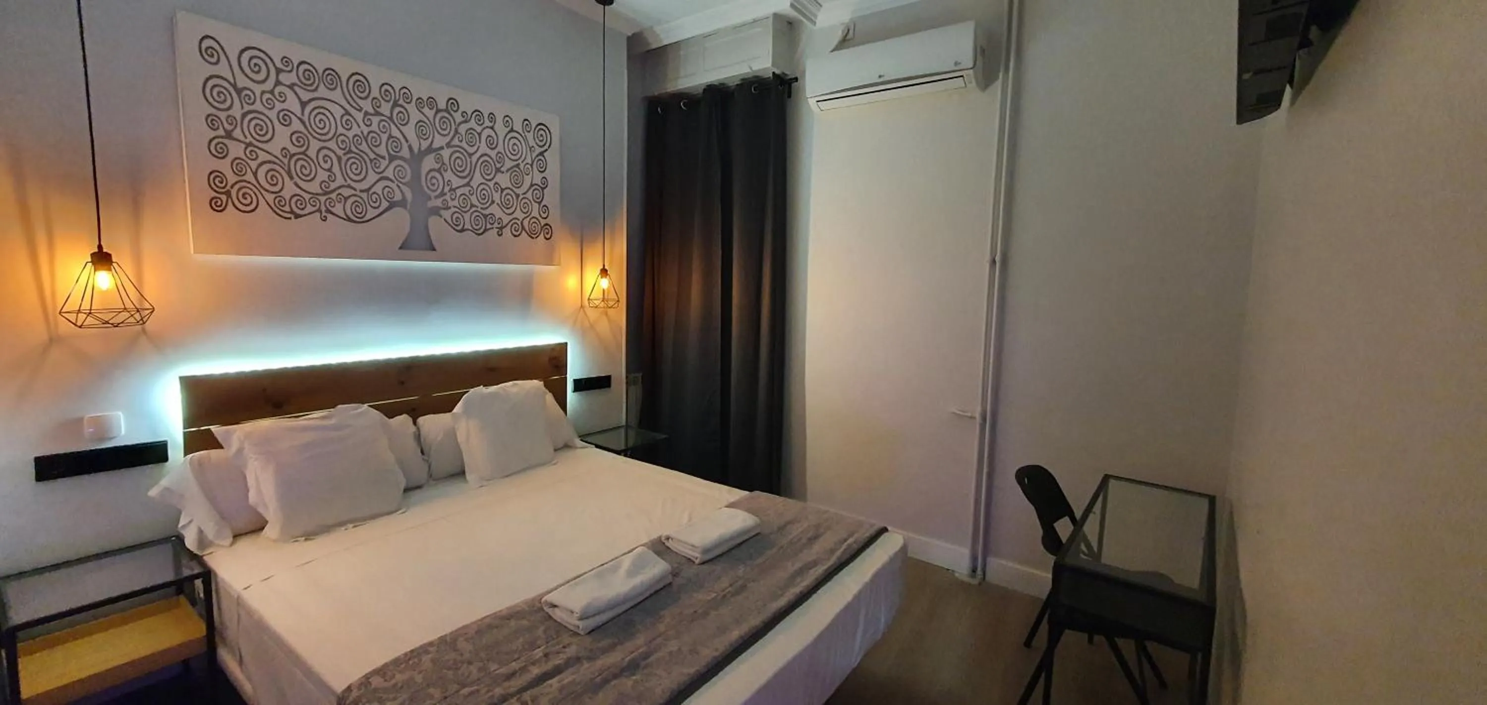 Bed in CH Otello Rooms I - Madrid