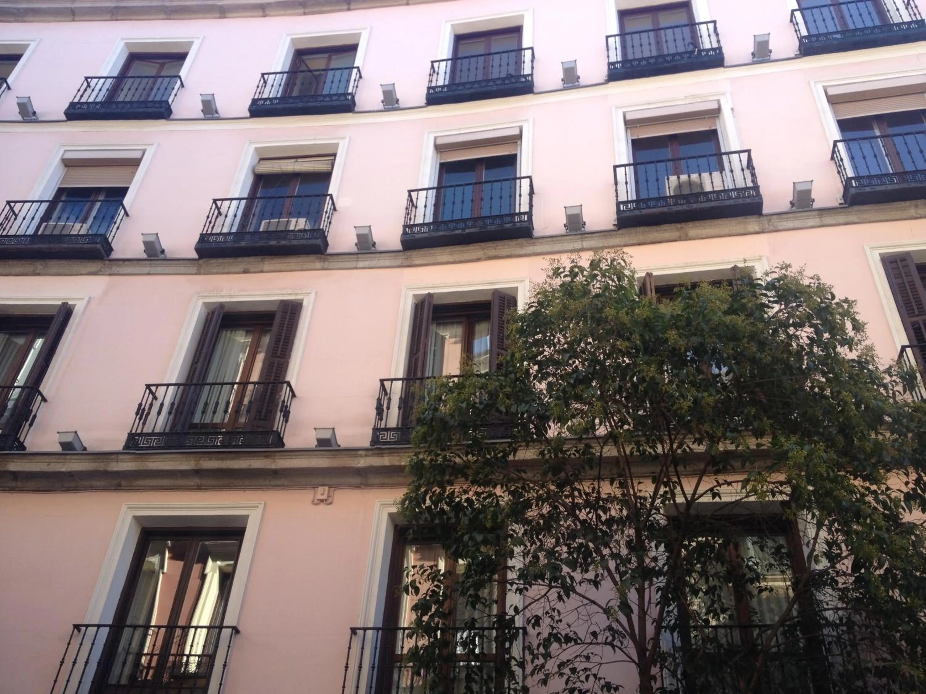 Facade/entrance in CH Otello Rooms I - Madrid