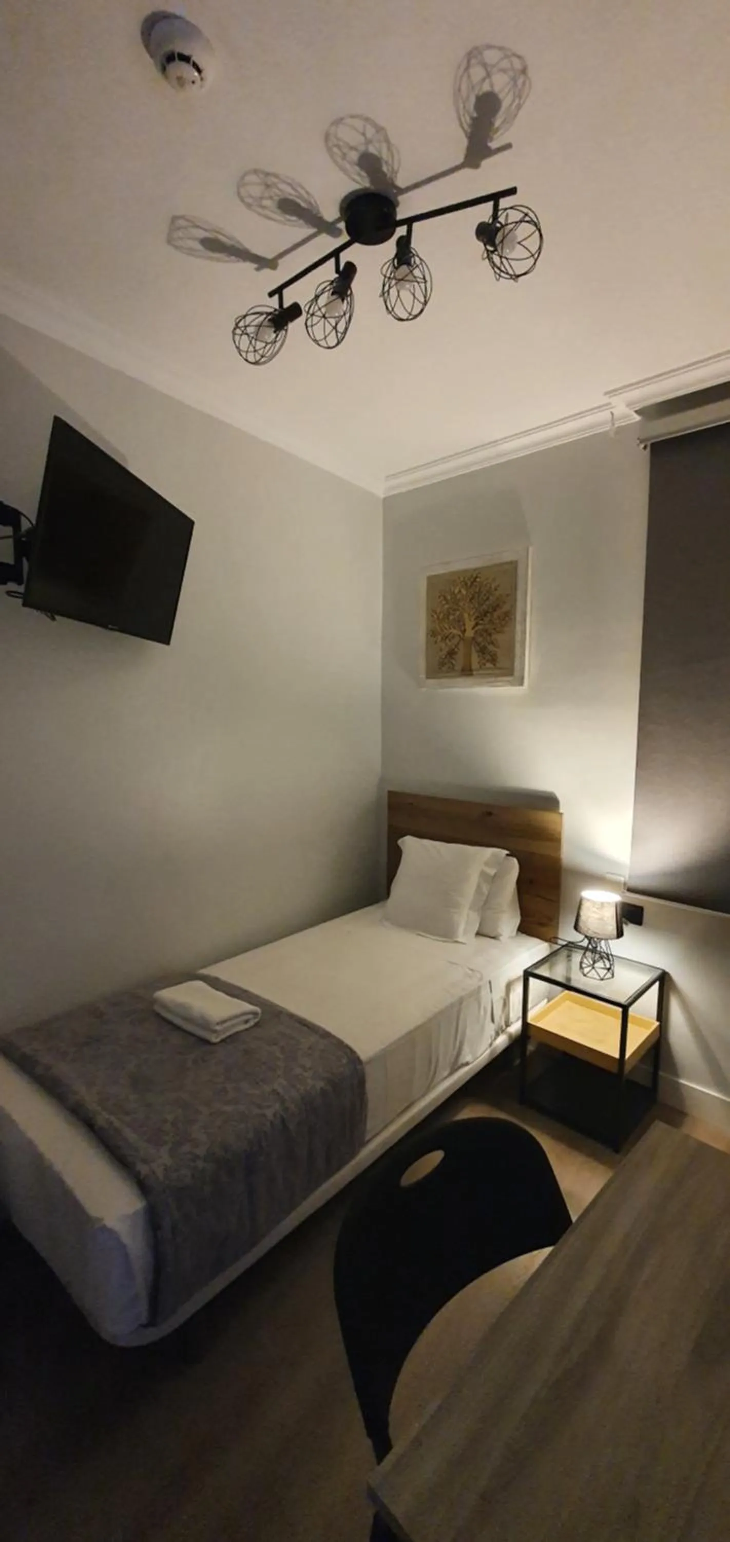 Bed in CH Otello Rooms I - Madrid