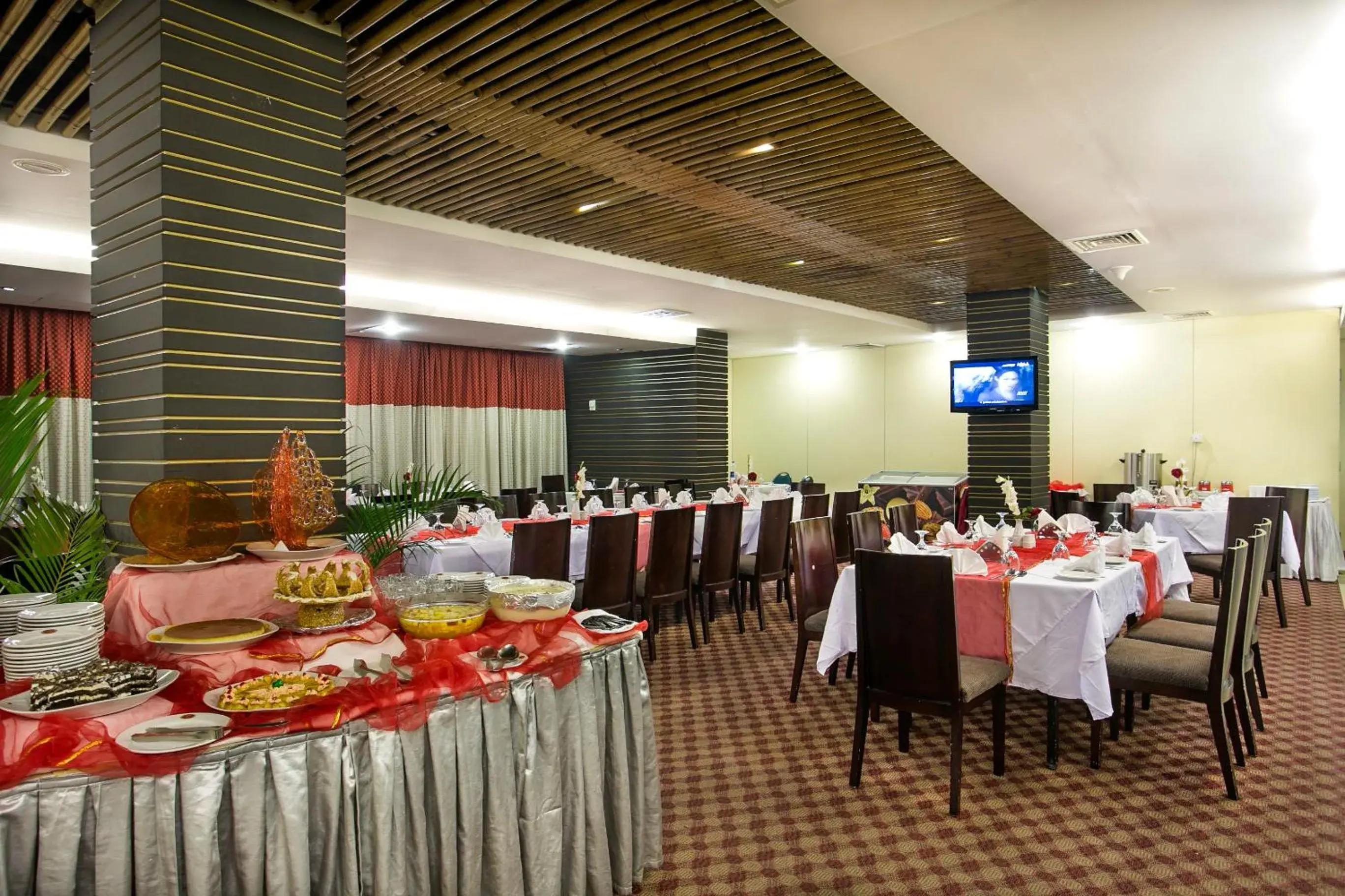 Restaurant/places to eat in Rose View Hotel Restaurant/places to eat in Rose View Hotel