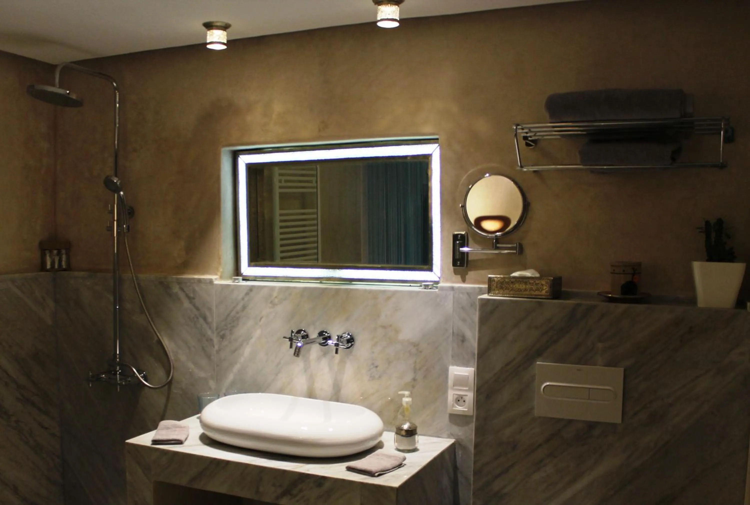 Shower in Riad Kalaa 2