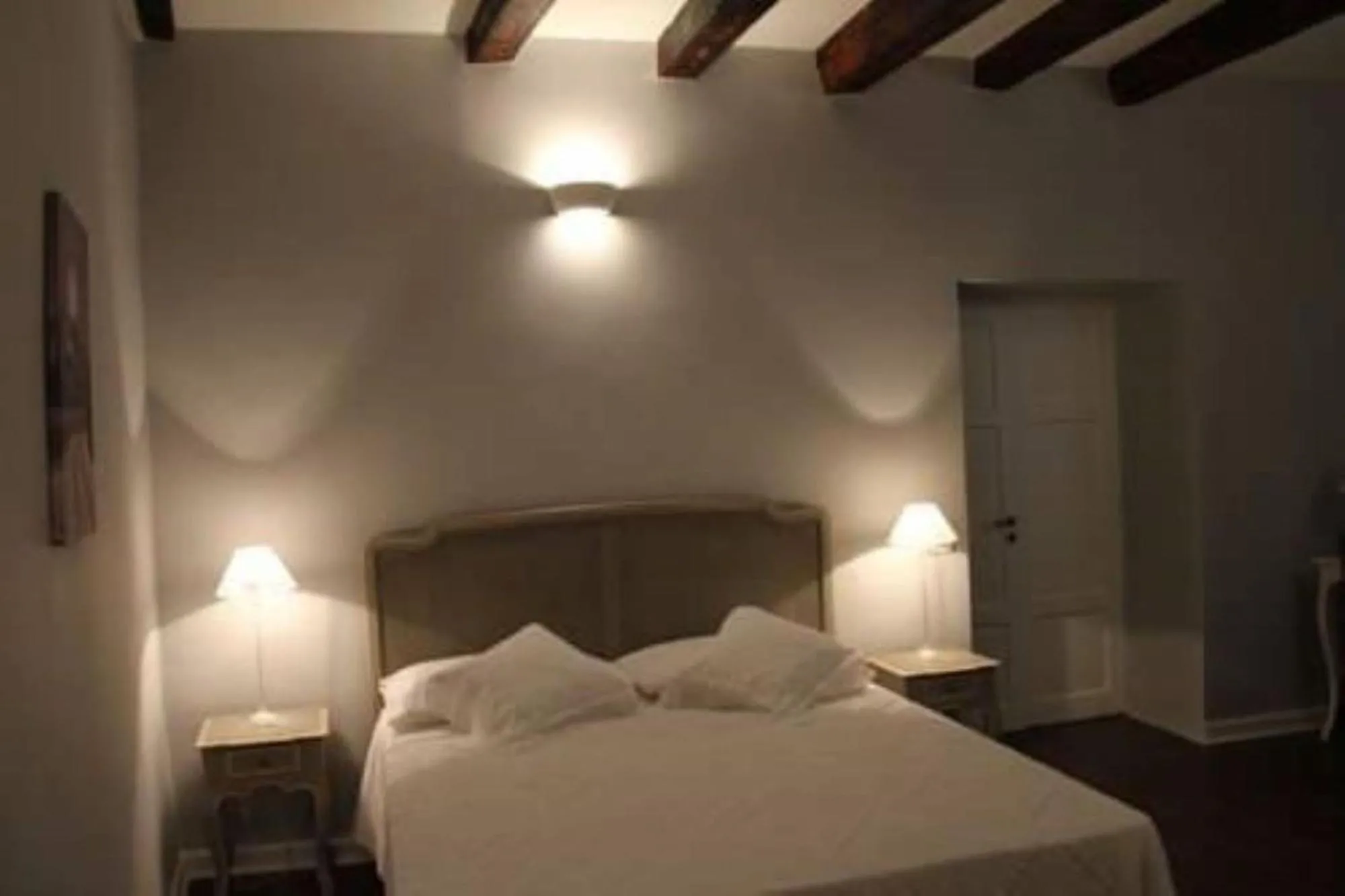 Bed in Apartment Via dell'Astrologo