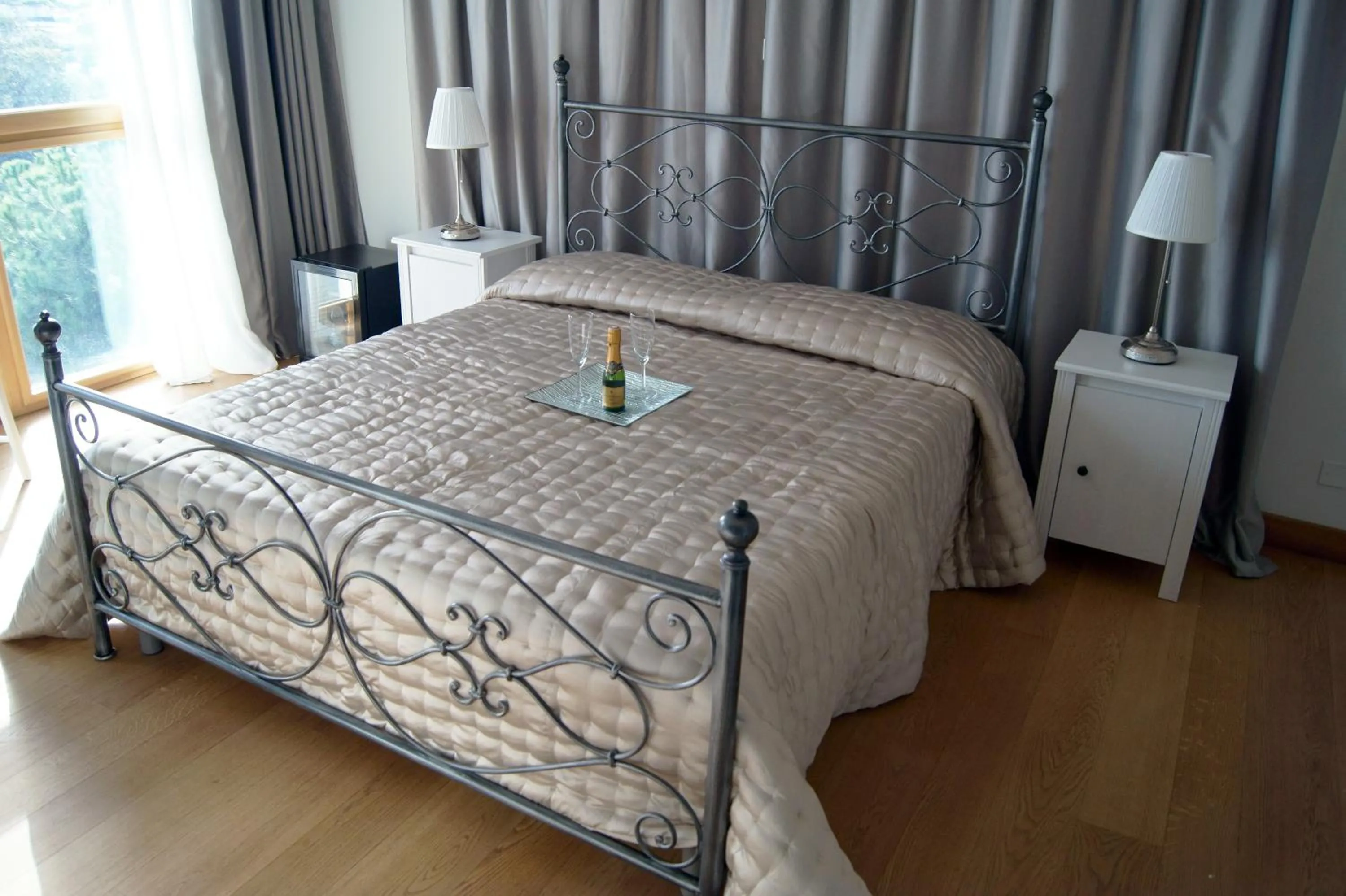 Day, Bed in Baia Di Ognina