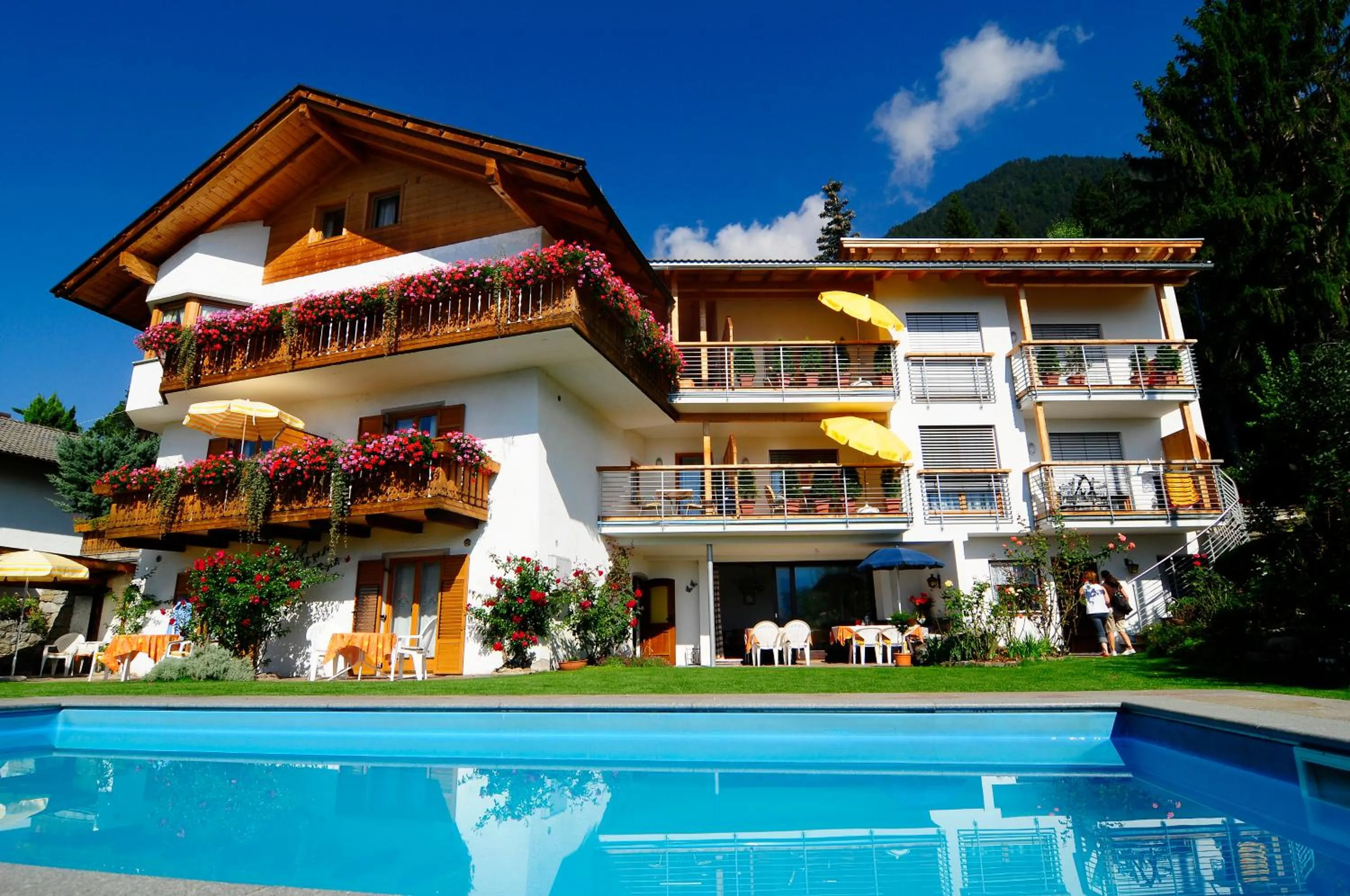 Property building in Haus Rosengarten
