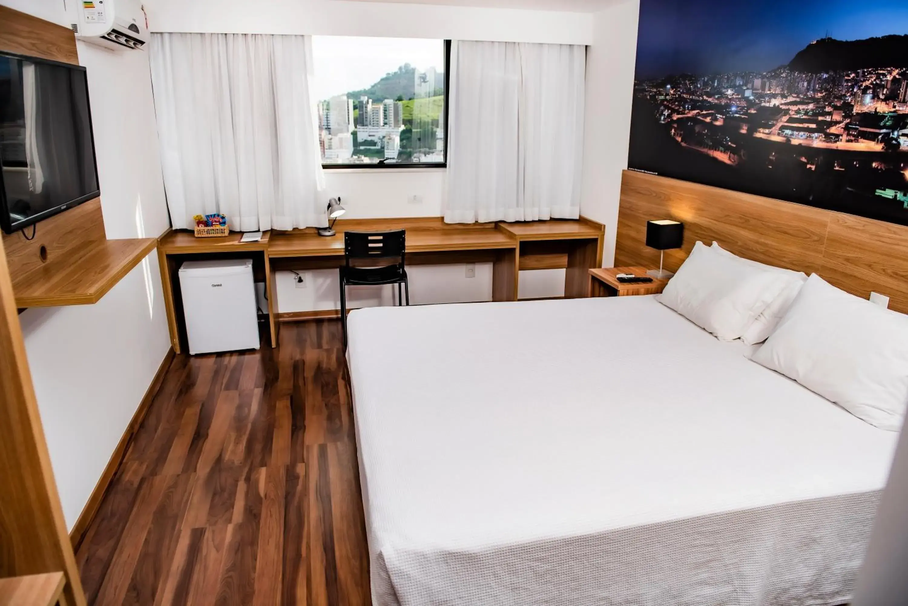 Bed in Trade Hotel Bed in Trade Hotel