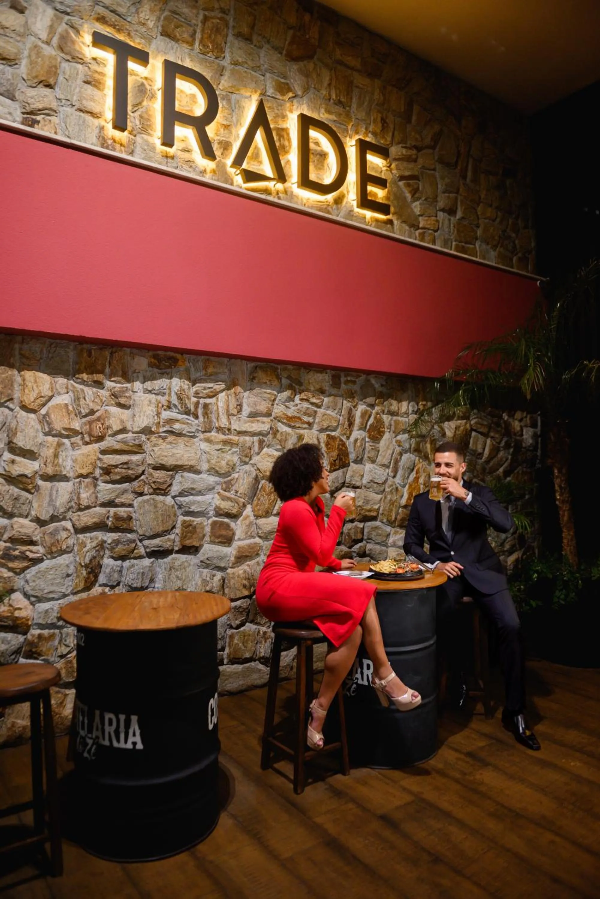 Restaurant/places to eat in Trade Hotel