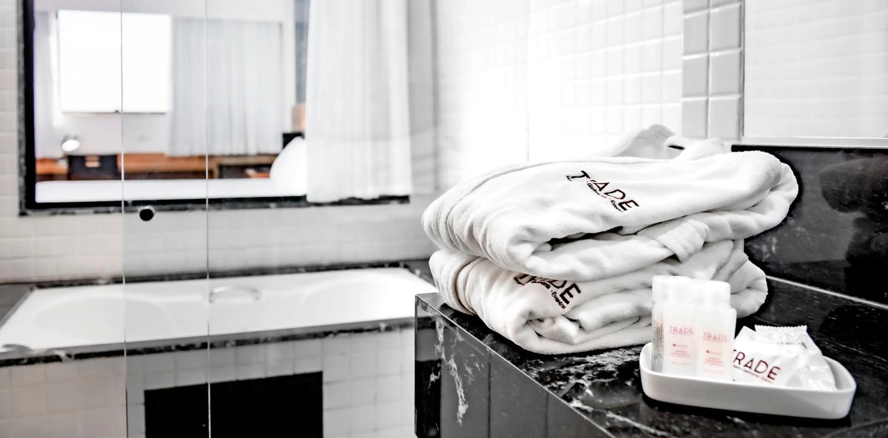 towels in Trade Hotel