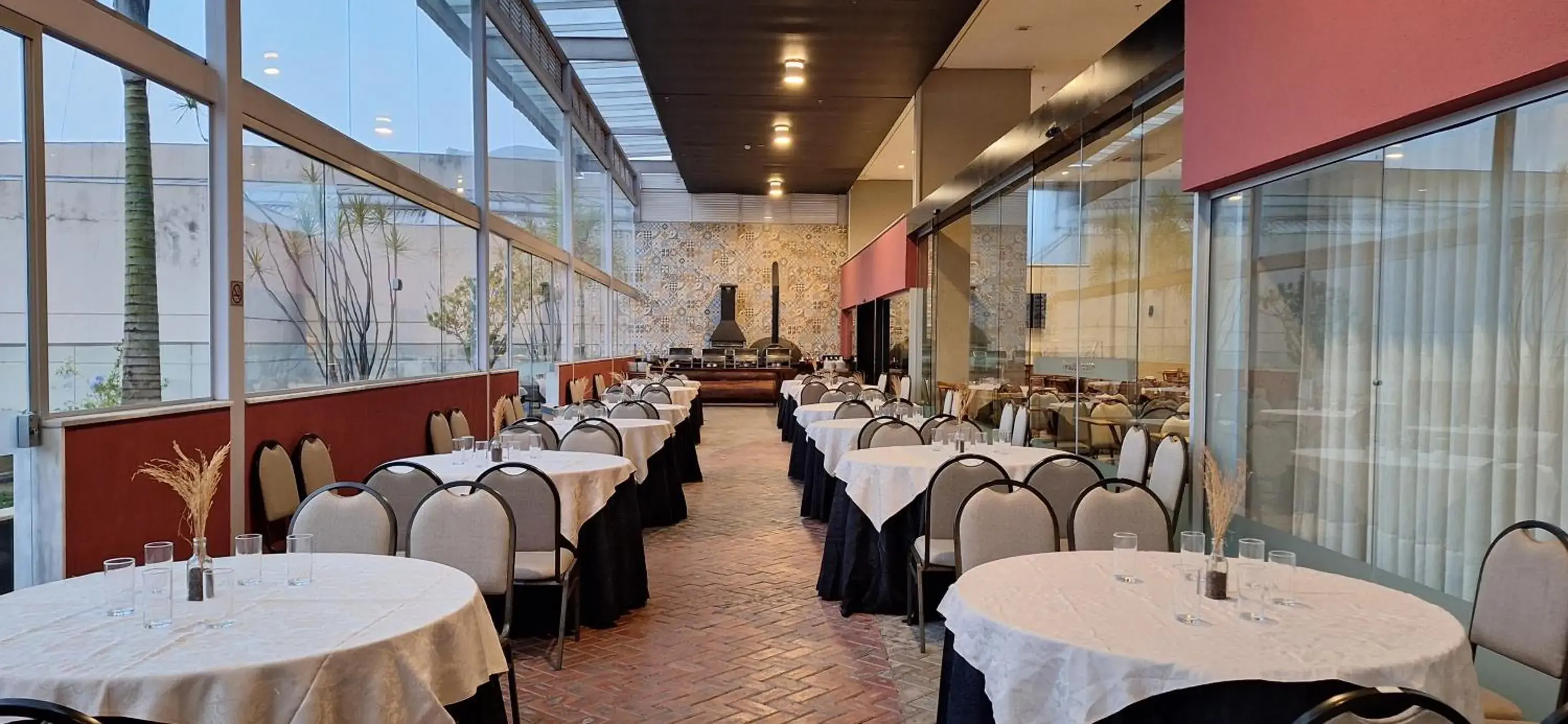 Restaurant/places to eat in Trade Hotel Restaurant/places to eat in Trade Hotel