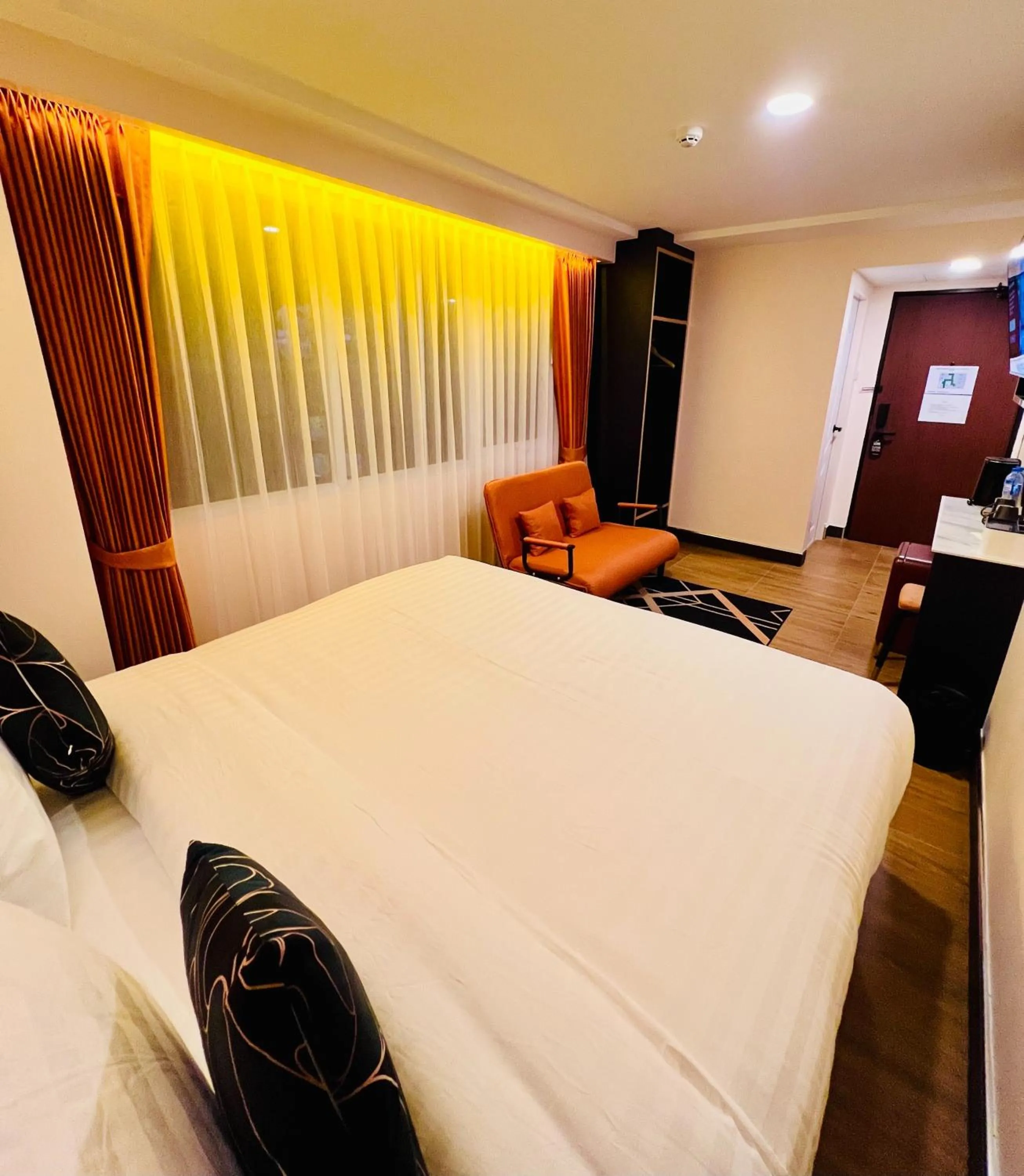 Bed in Emiri Hotel - Nana Bangkok