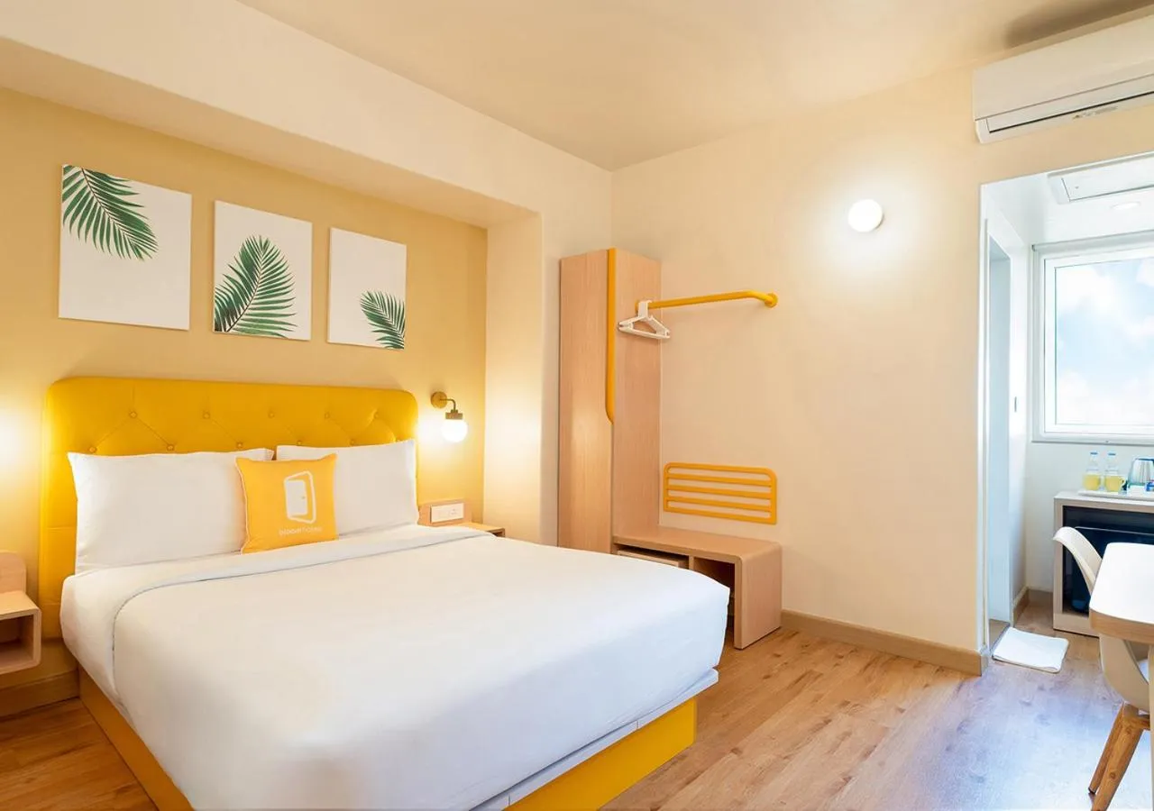 Bedroom, Bed in Bloom Hotel - Jayanagar