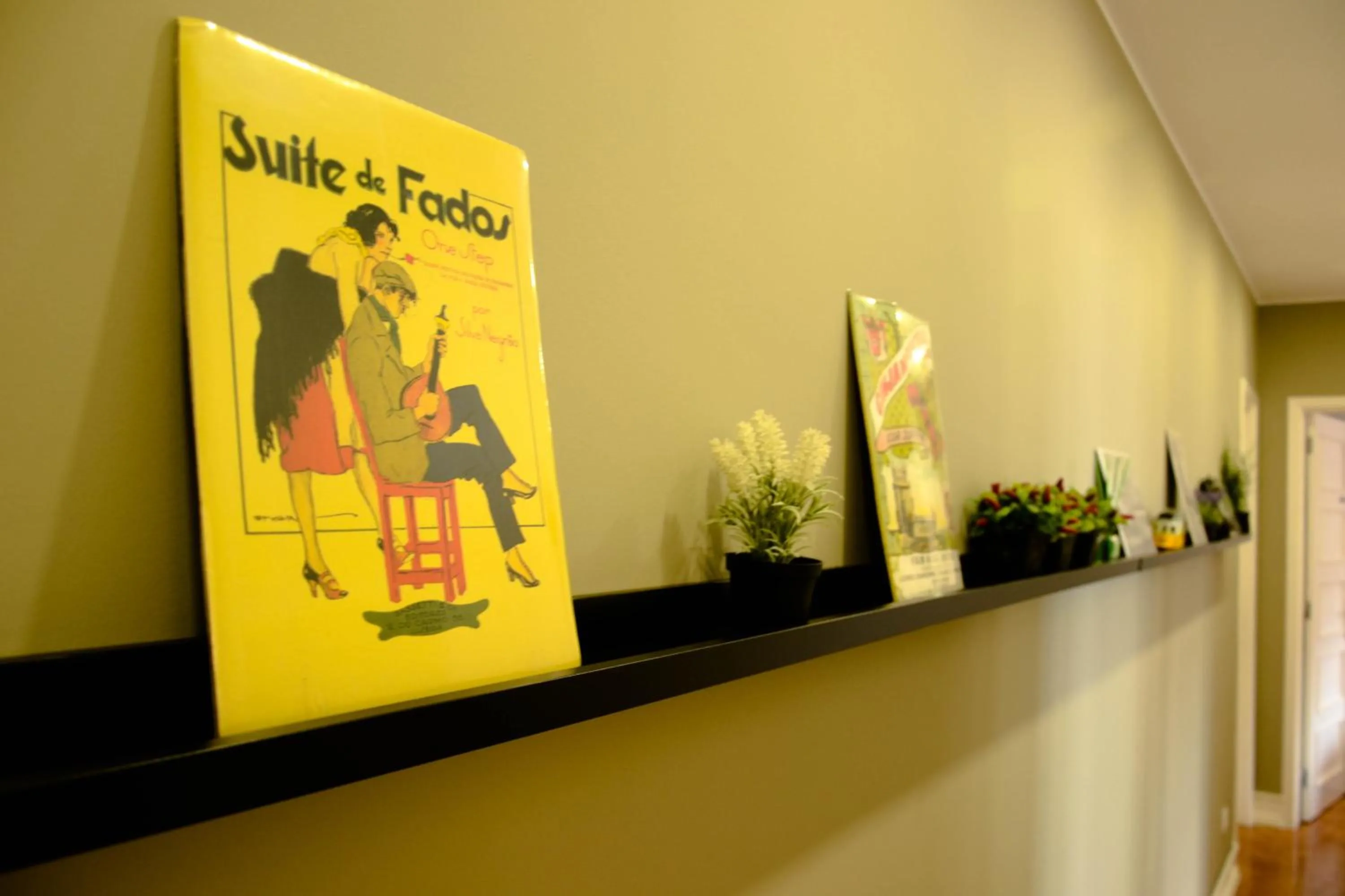 Decorative detail in Alvalade II Airport Guest House