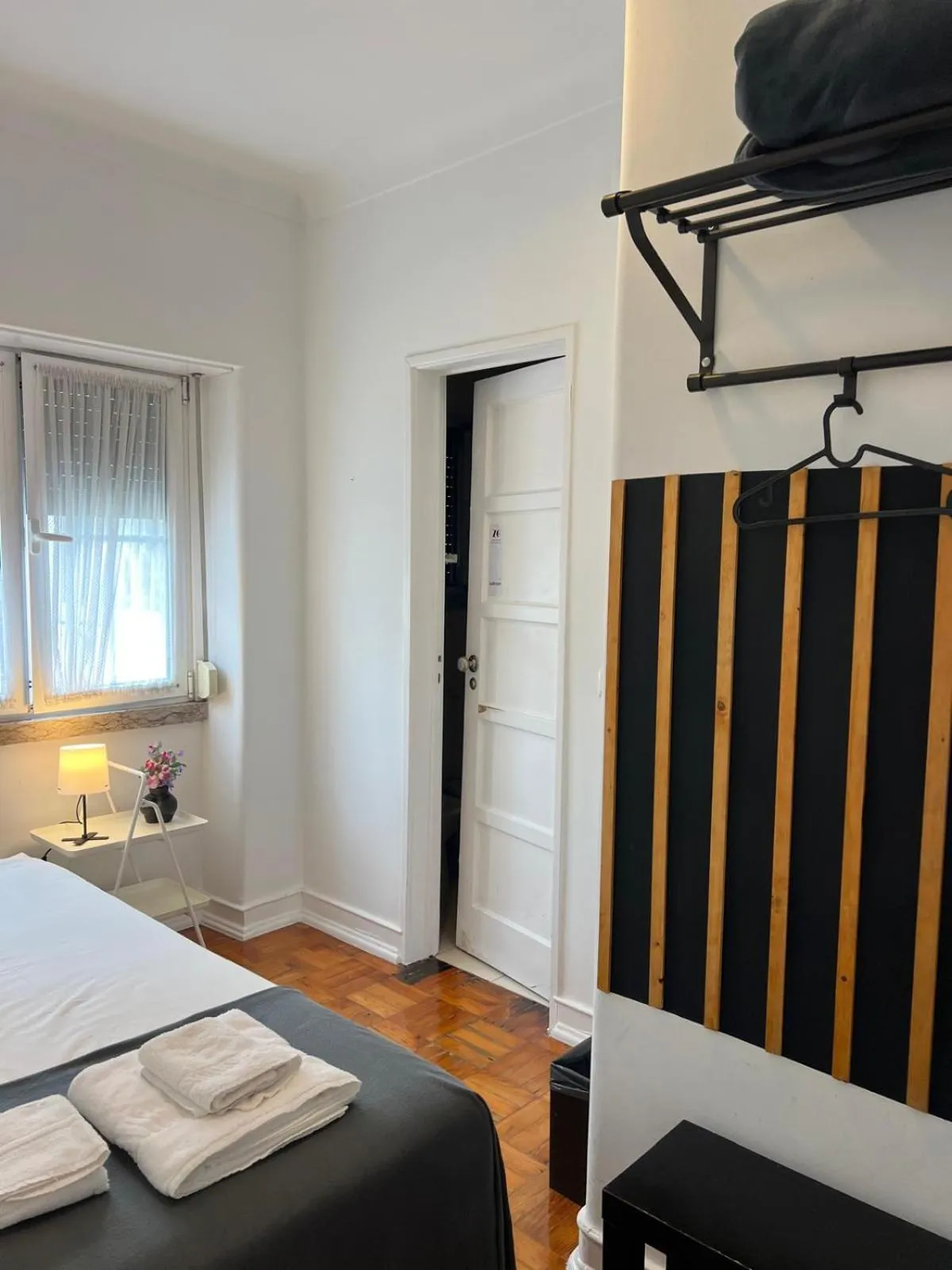 Photo of the whole room, Bed in Alvalade II Airport Guest House