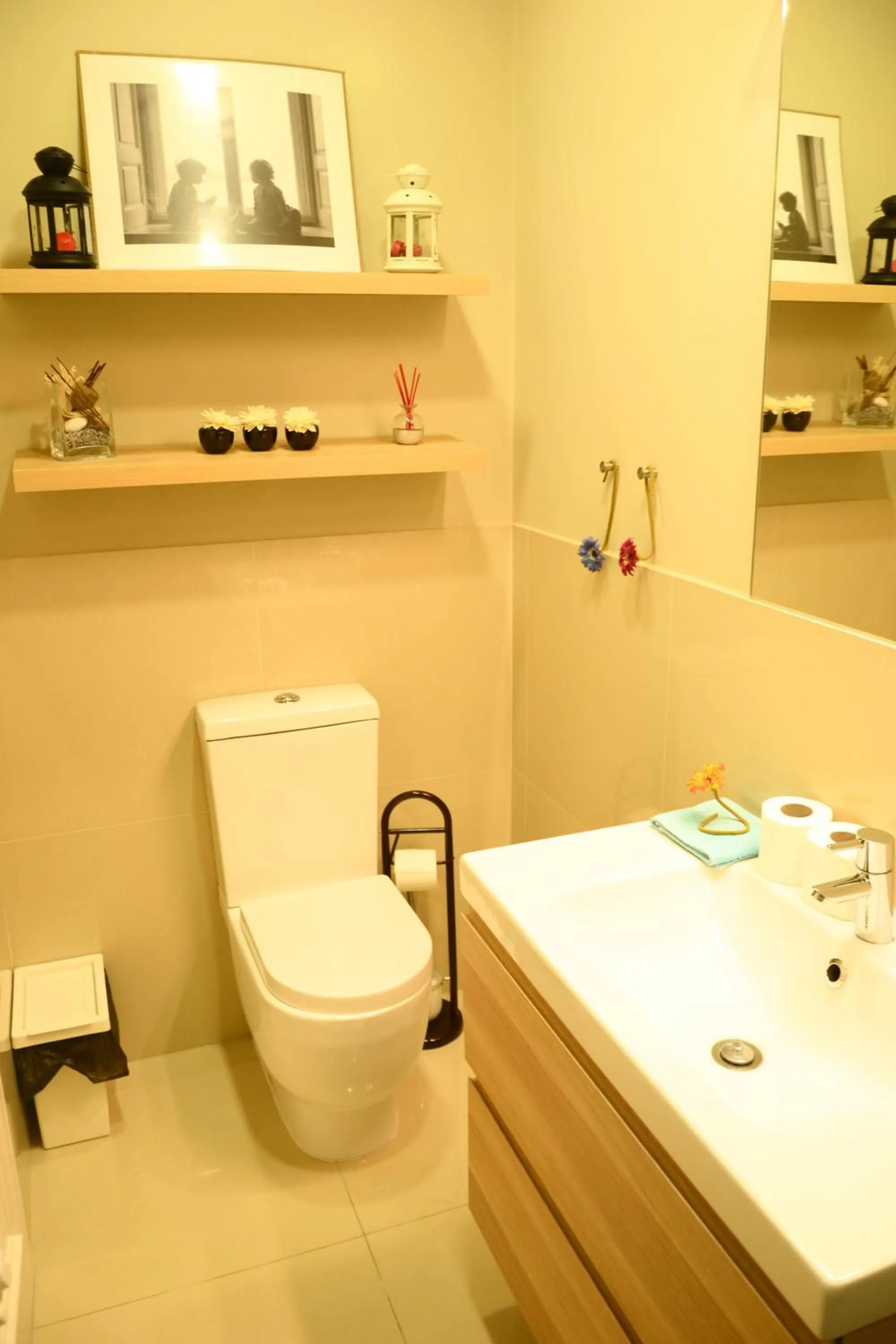 Bathroom in Alvalade II Airport Guest House