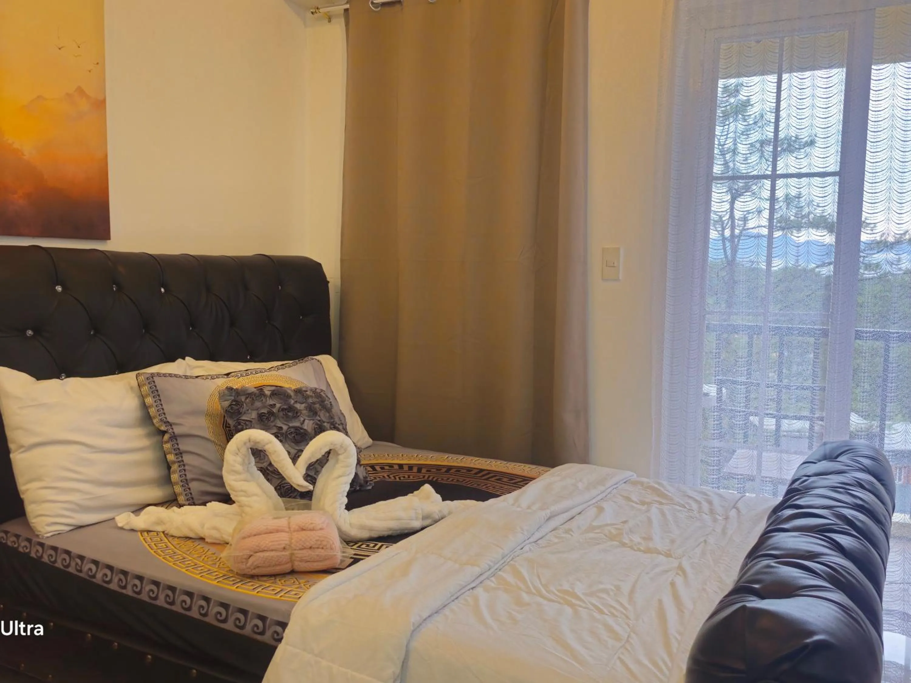 Bed in V Cozy Unit