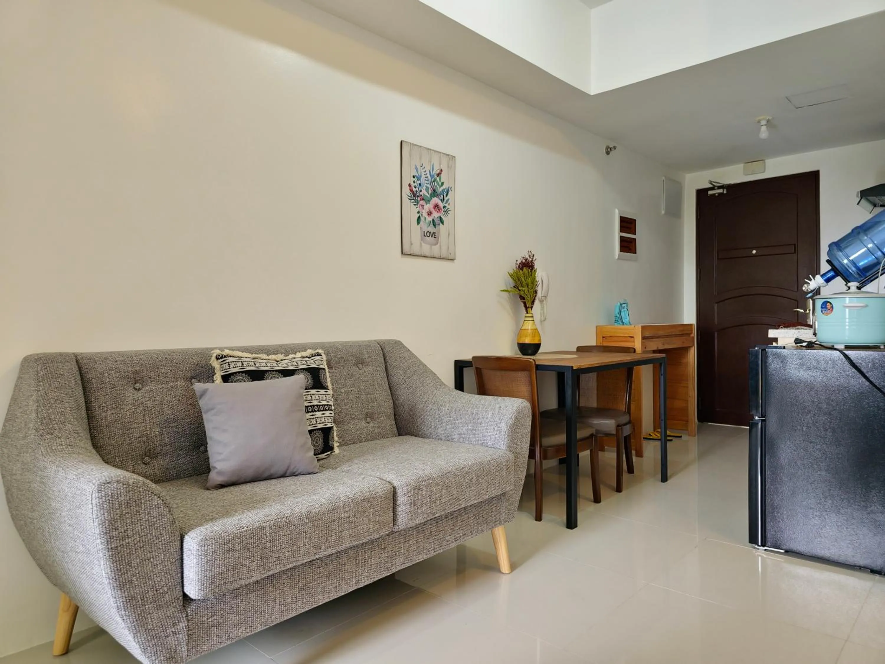 Living room in V Cozy Unit