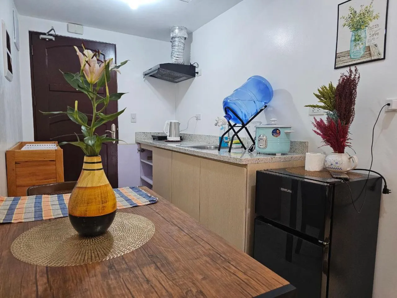 Kitchen or kitchenette in V Cozy Unit