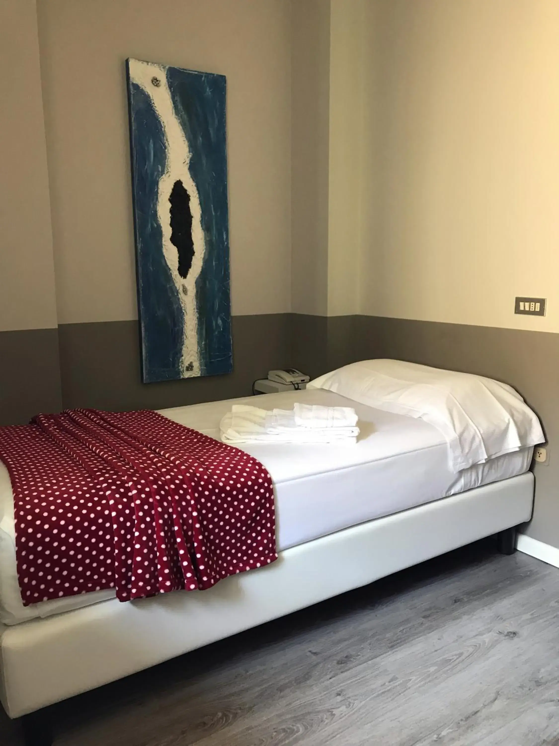 Single Room - single occupancy in Albergo Al Cacciatore Tortellinando Single Room - single occupancy in Albergo Al Cacciatore Tortellinando