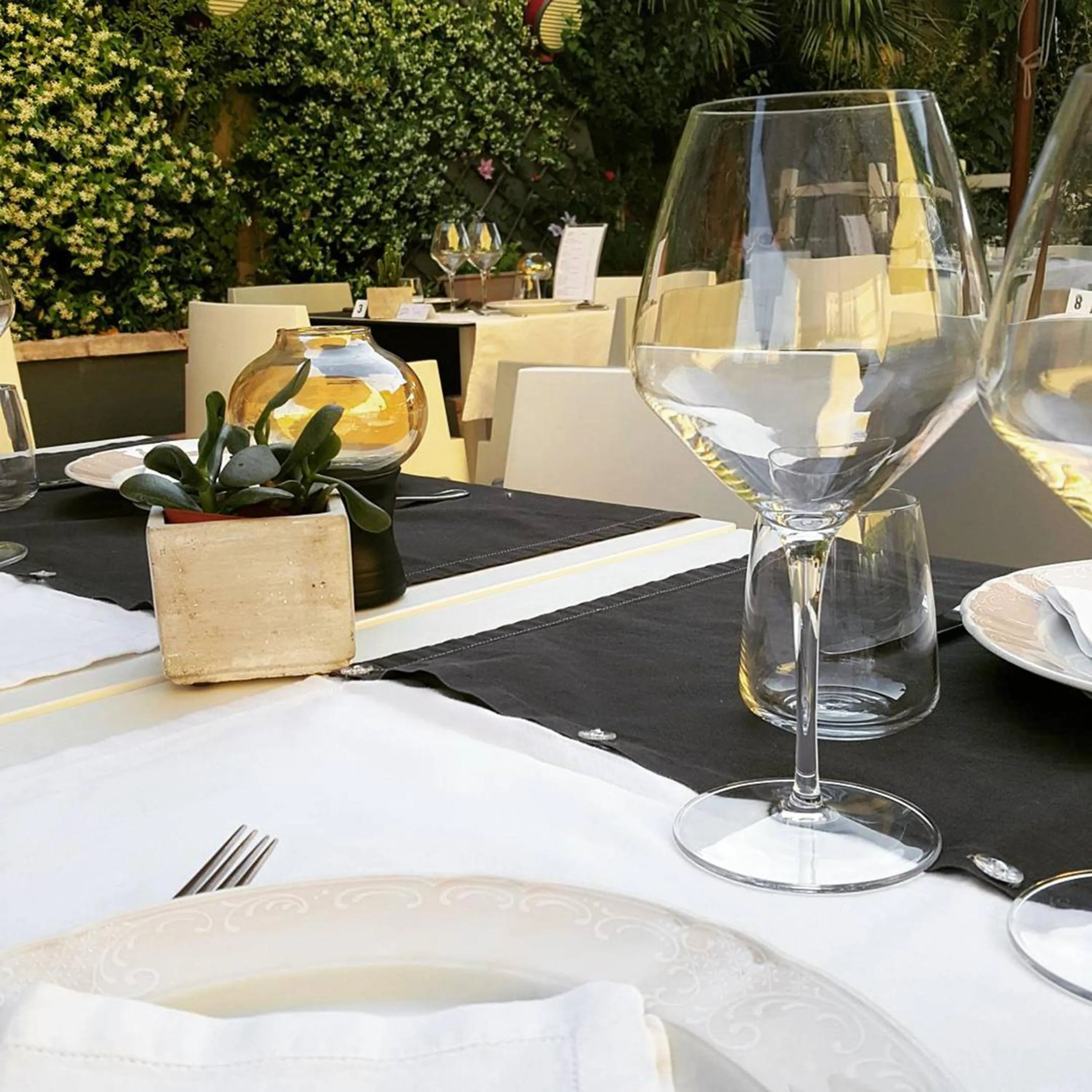 Restaurant/places to eat in Albergo Al Cacciatore Tortellinando