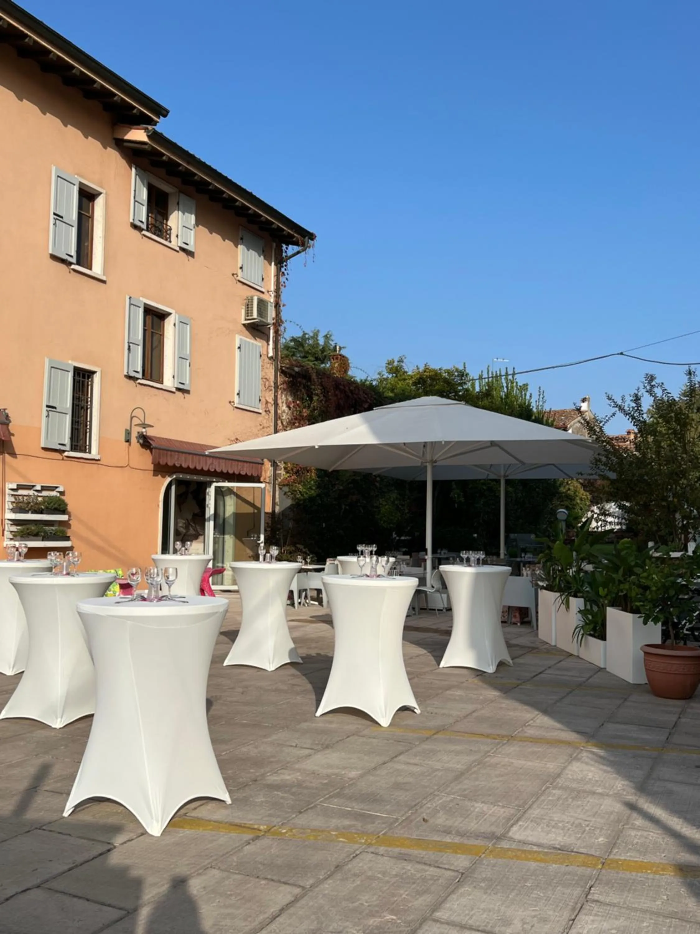 Property building in Albergo Al Cacciatore Tortellinando