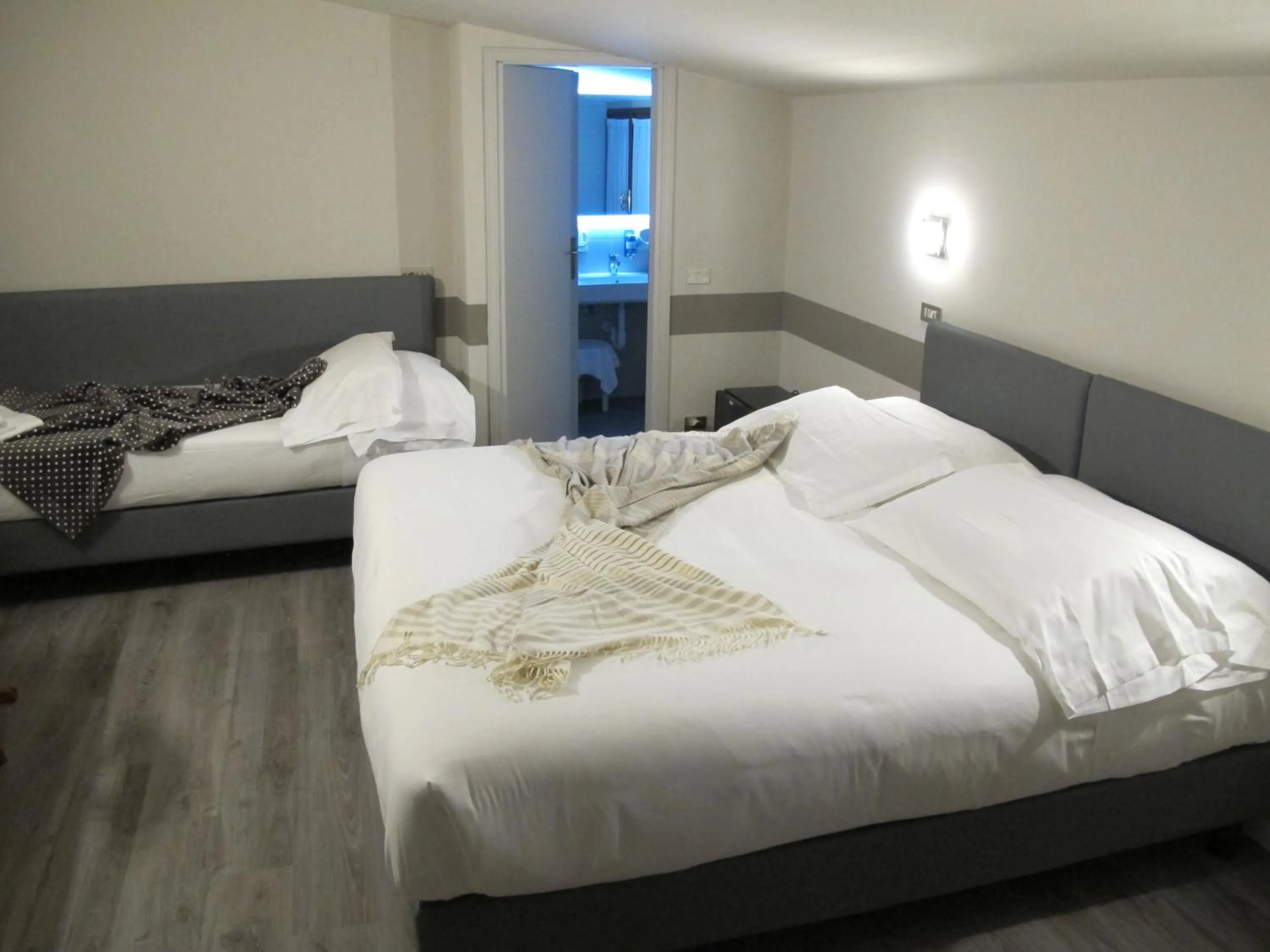 Photo of the whole room in Albergo Al Cacciatore Tortellinando