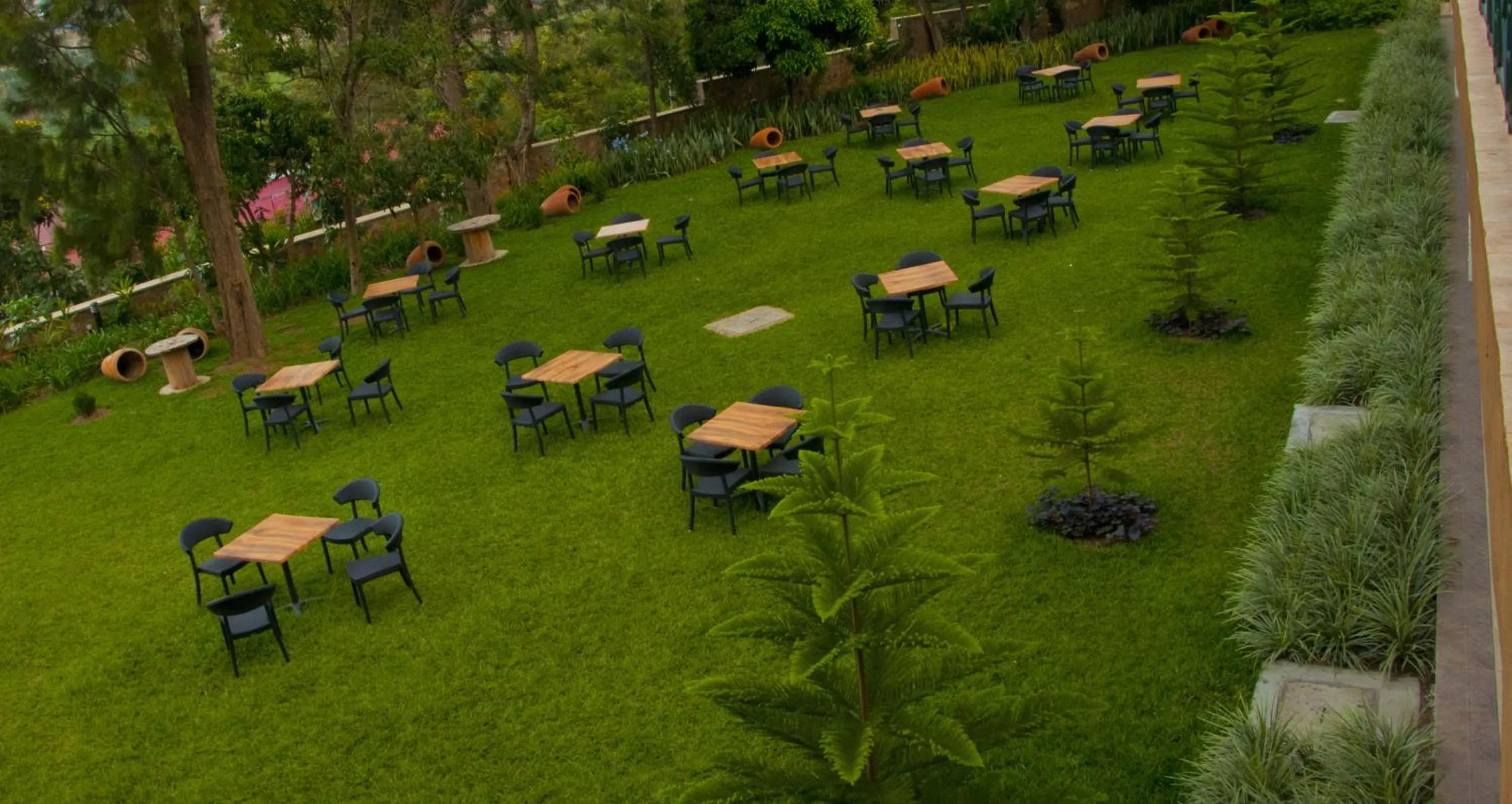 Garden in Gorillas Golf Hotel