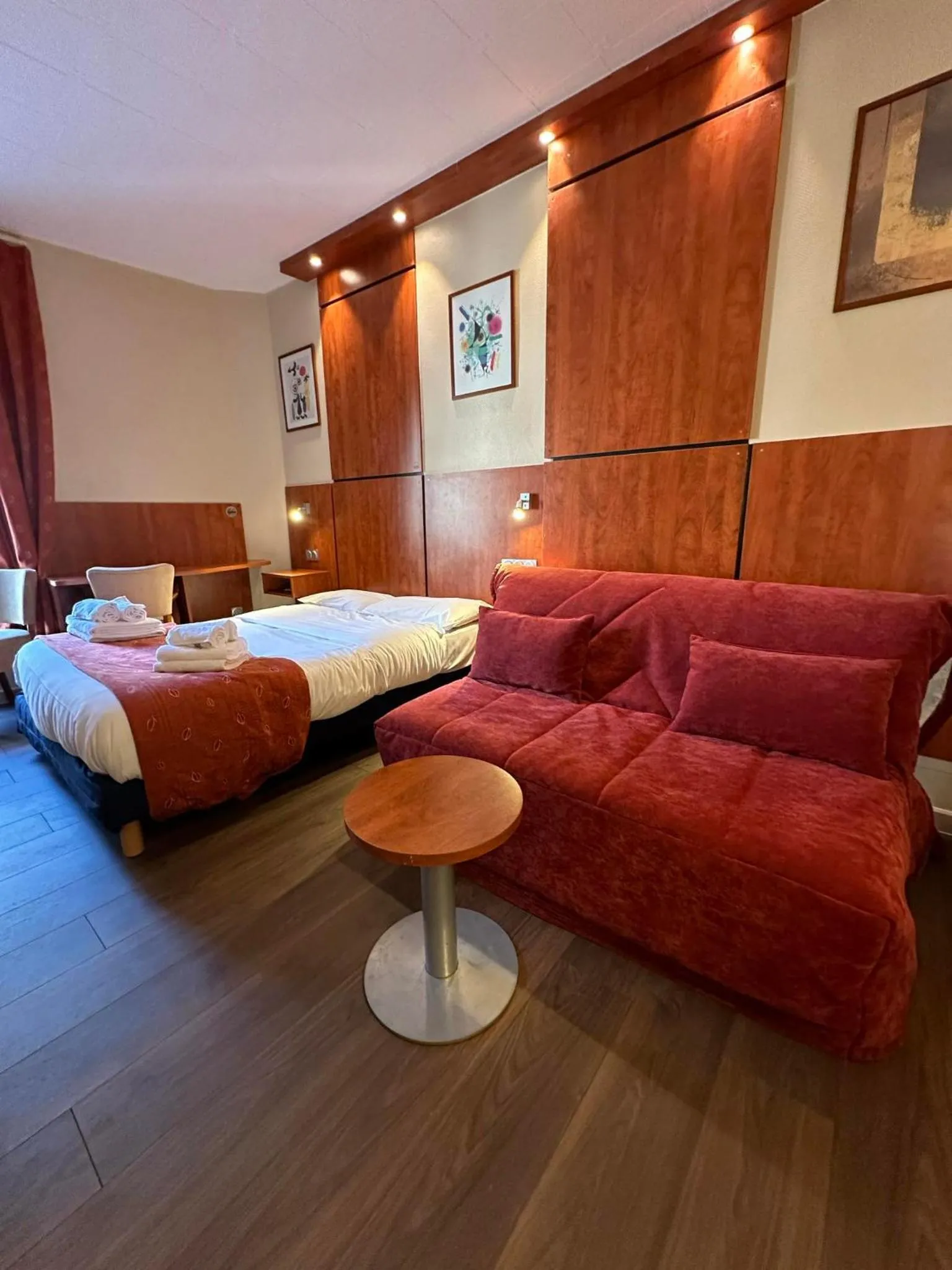 Bed in Hôtel Victoria
