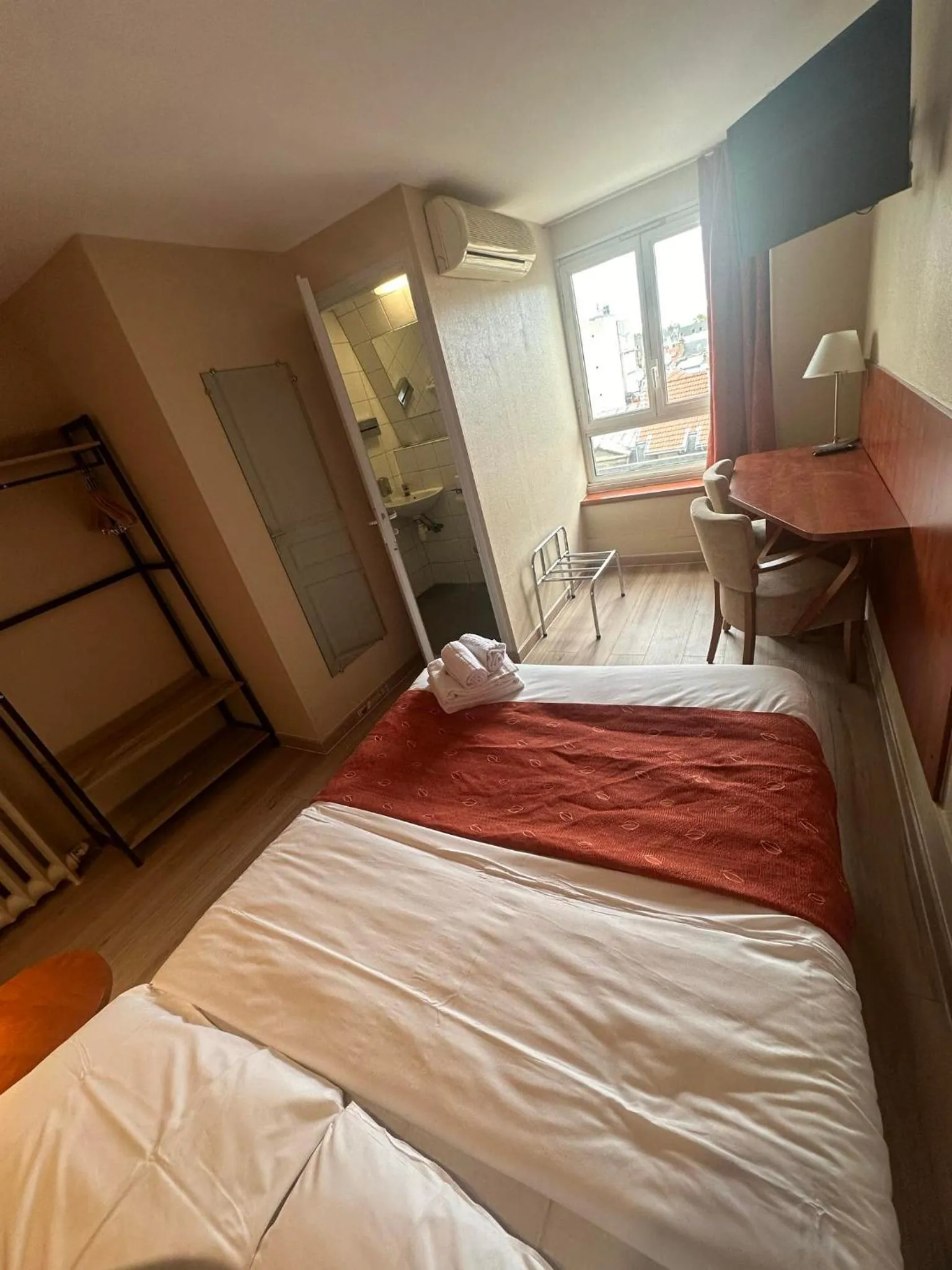 Bed in Hôtel Victoria