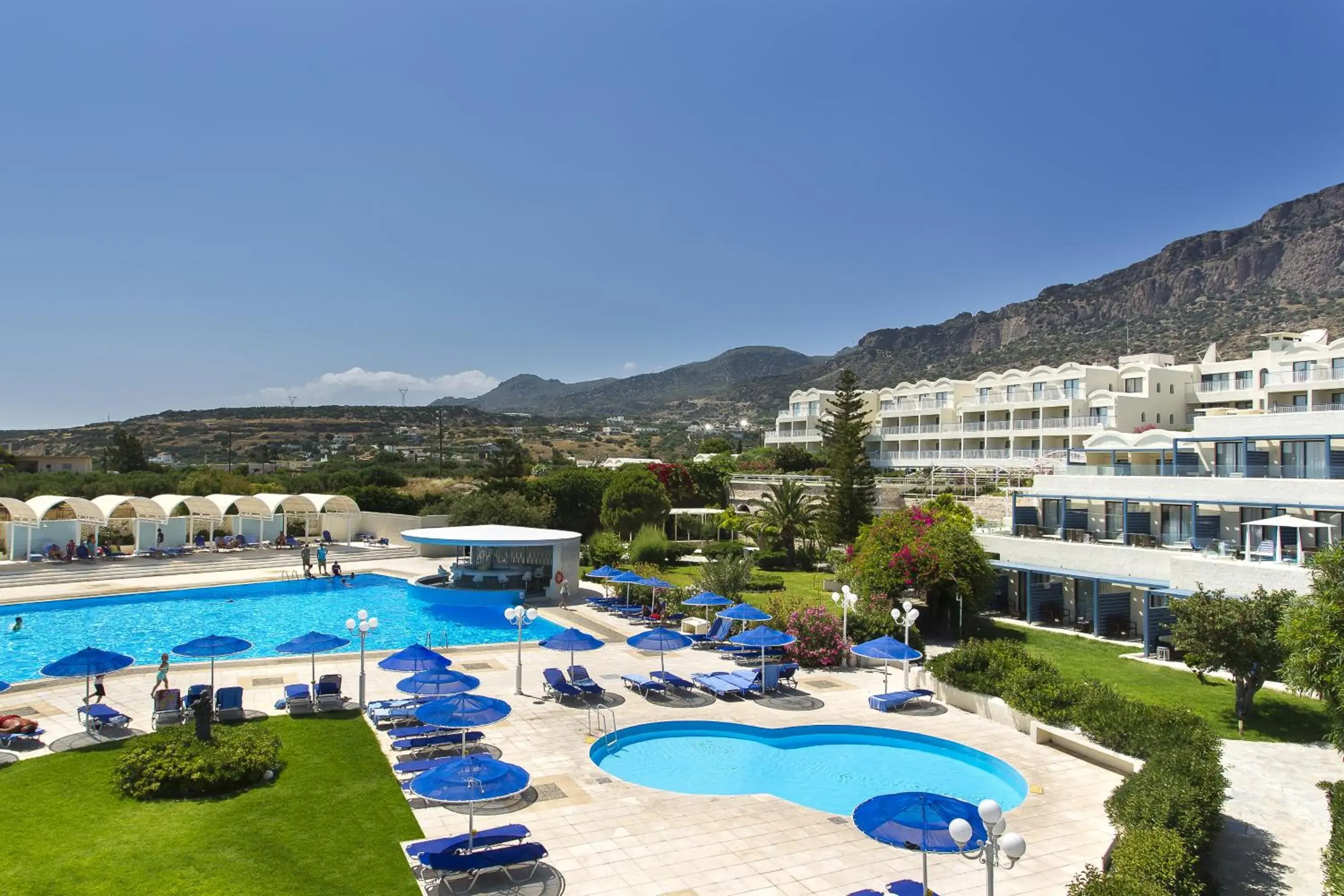 Swimming pool in Mare Blue Hotel Swimming pool in Mare Blue Hotel