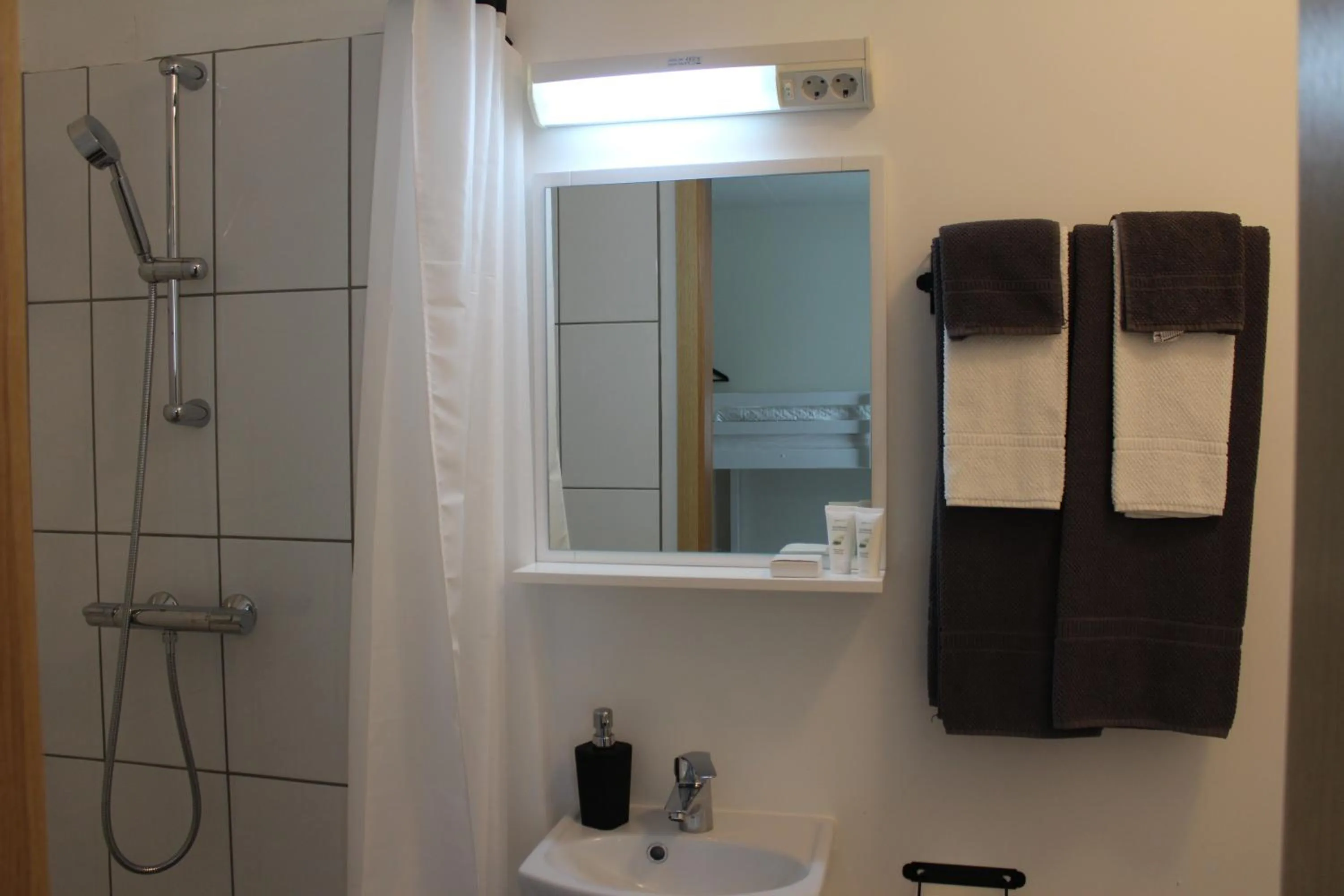 Bathroom in North West Restaurant & Guesthouse