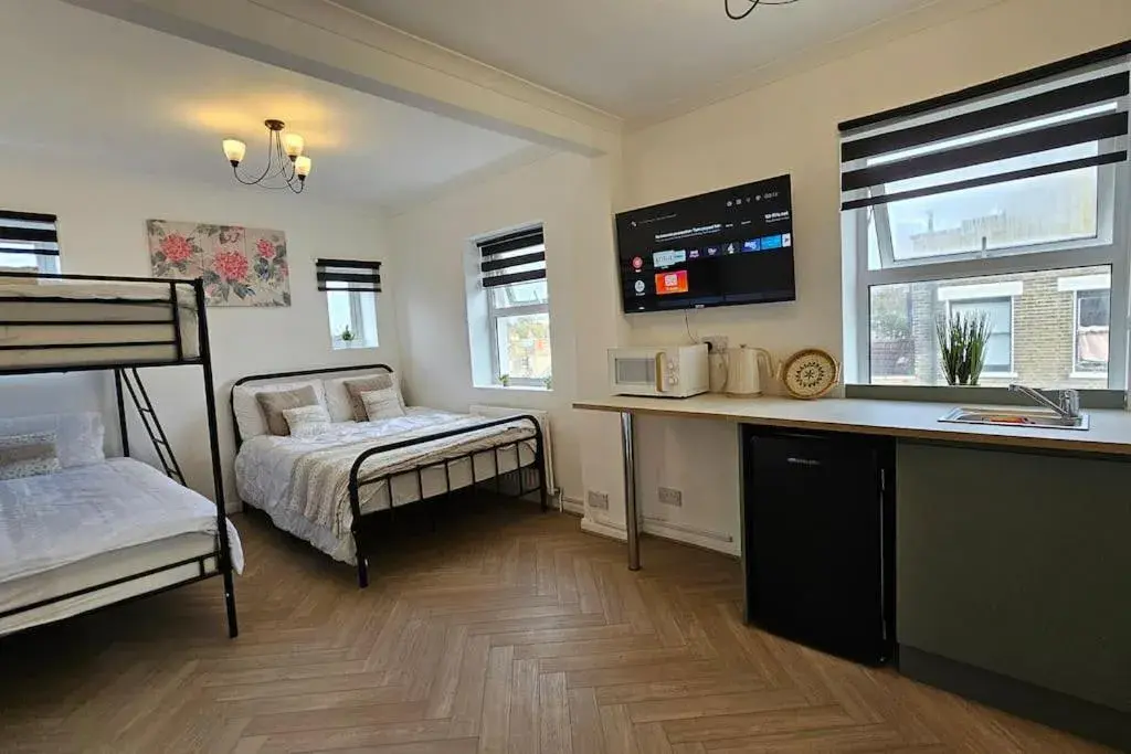 Central Studios & Ensuite Rooms! - Camberwell Central Studios & Ensuite Rooms! - Camberwell