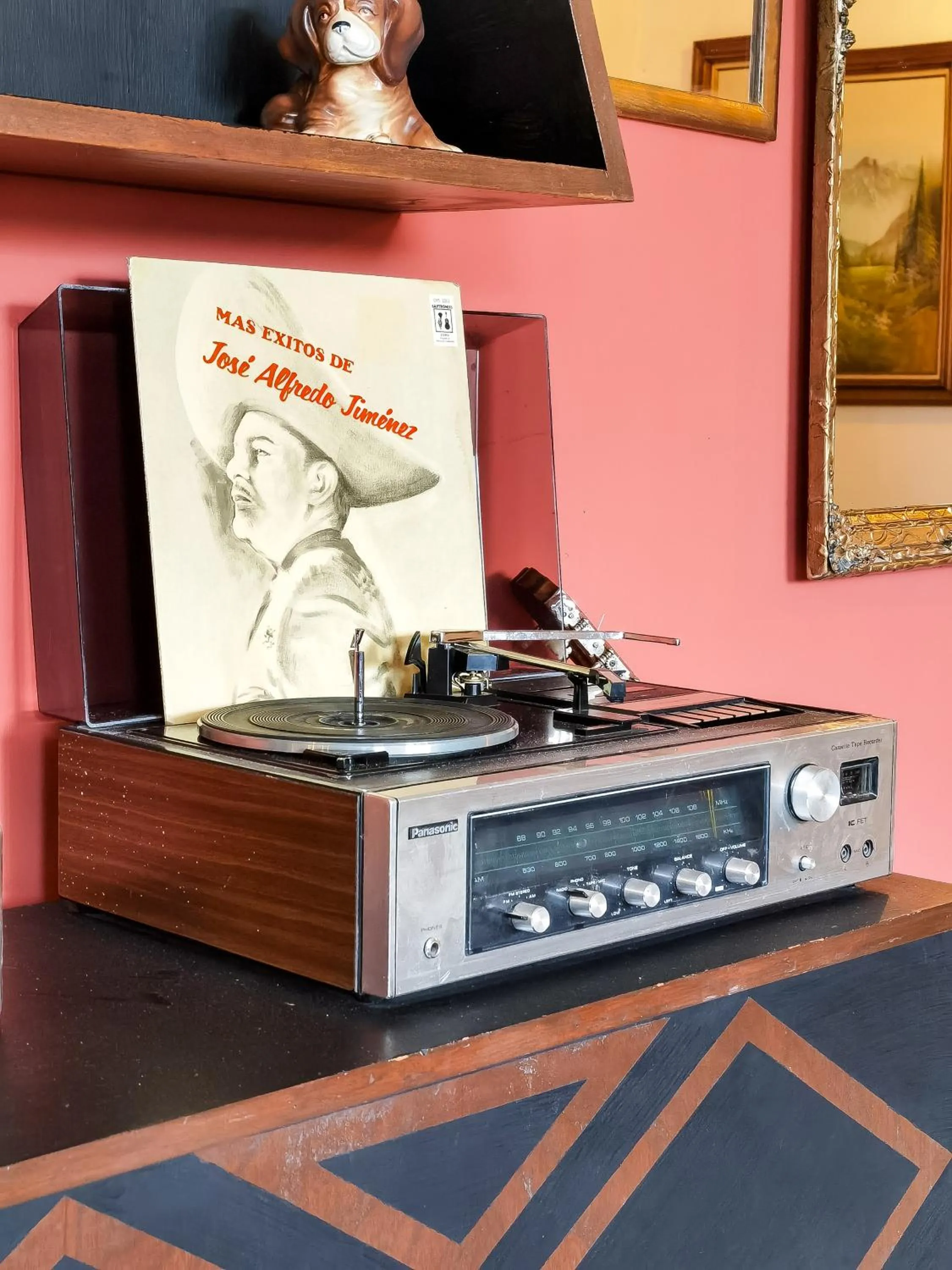 Decorative detail in Hotel Casa los Abuelos