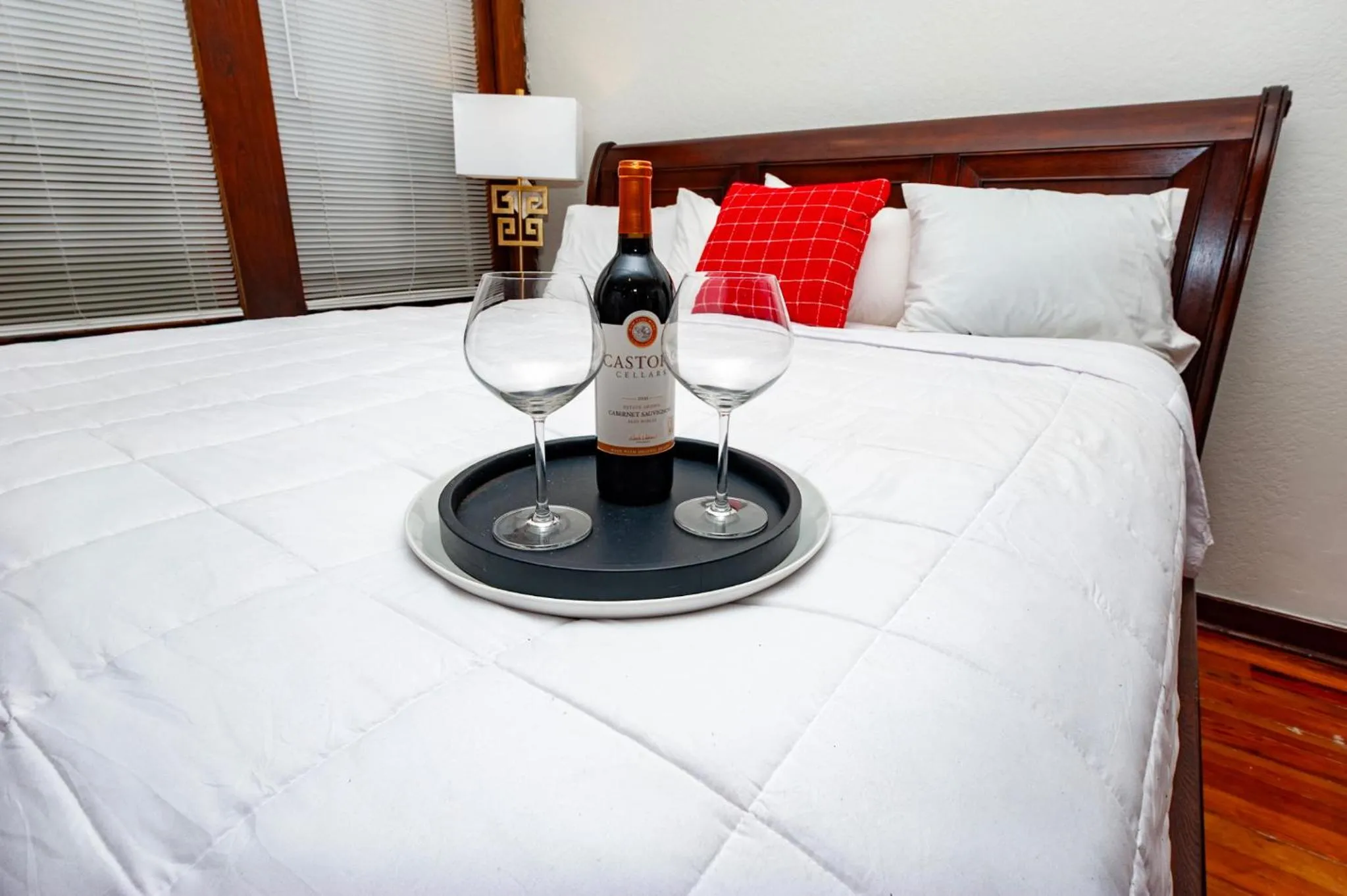 Bed in Artisan Downtown