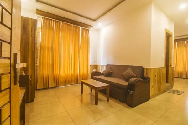 Seating area in WOW STAYZ2 Hotel The Lodge