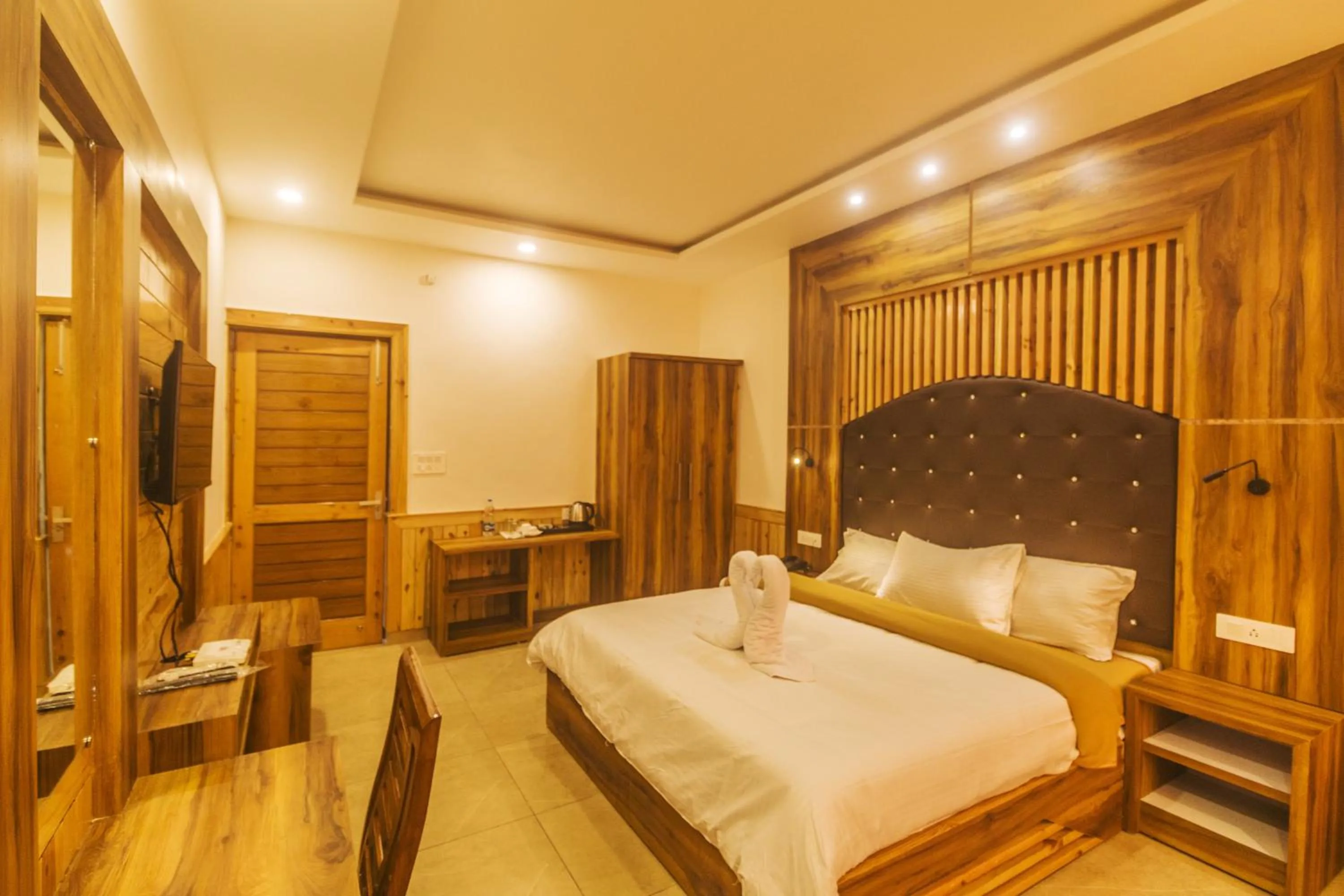 Bedroom, Bed in WOW STAYZ2 Hotel The Lodge