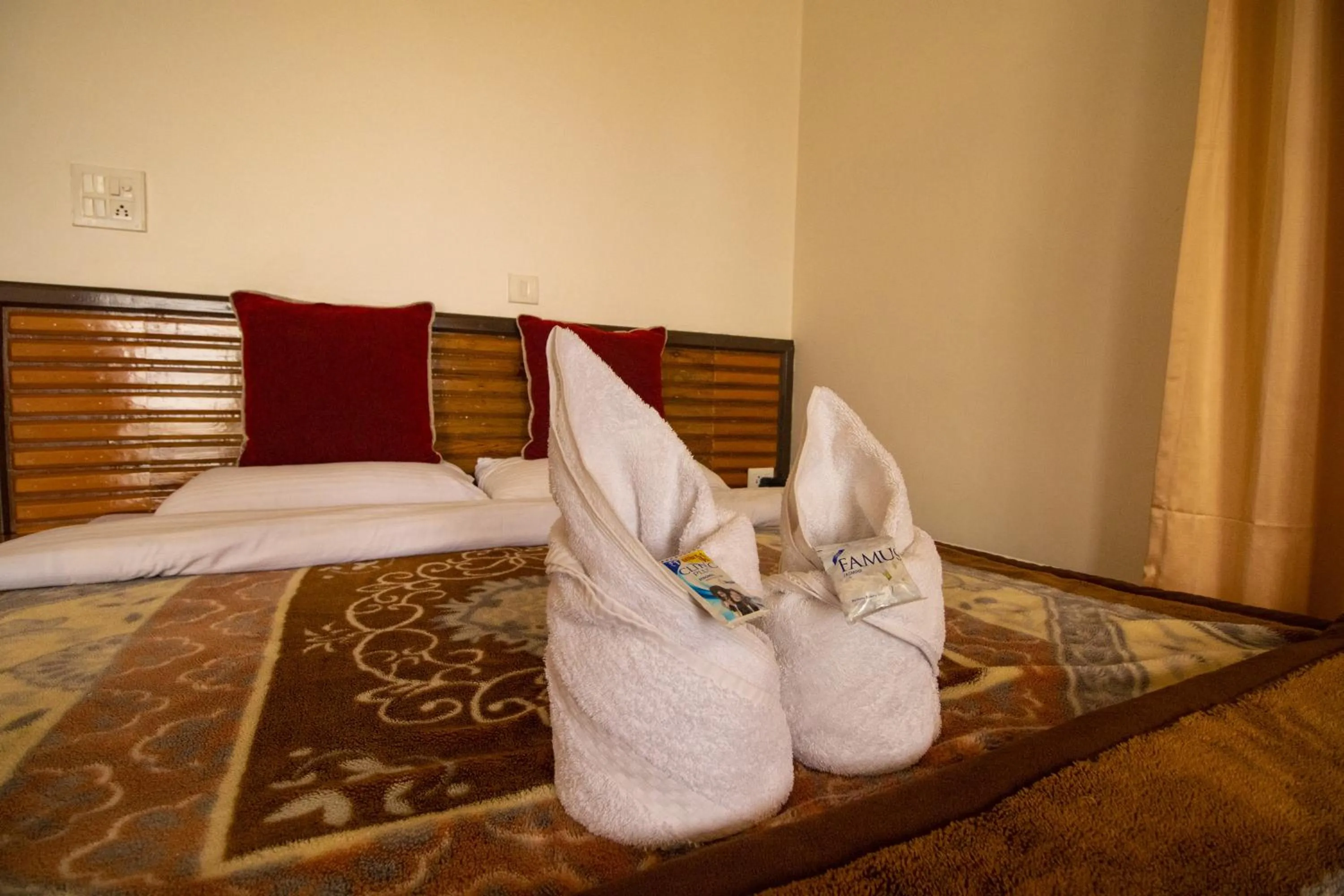 Bedroom, Bed in WOW STAYZ2 Hotel The Lodge