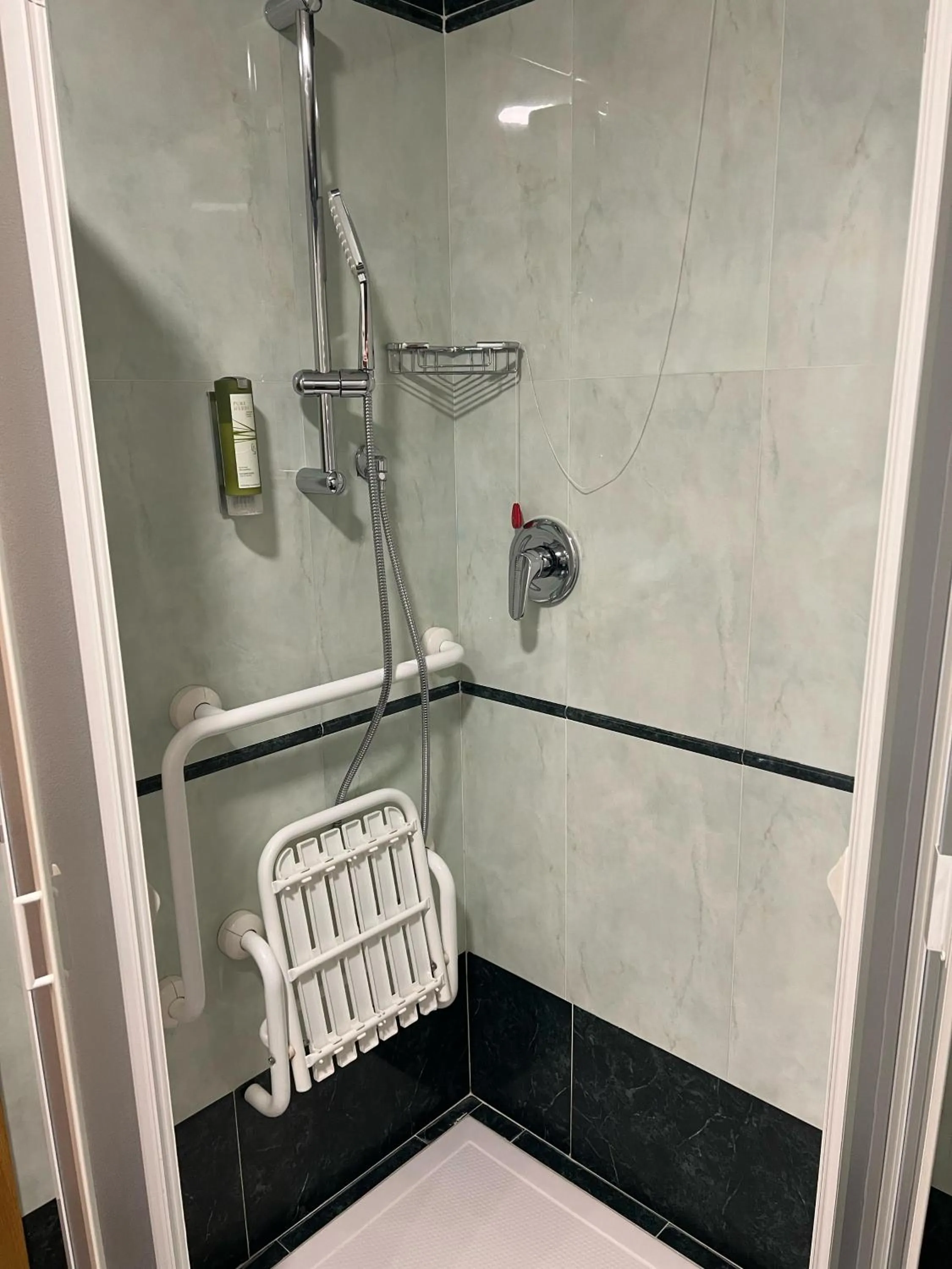 Shower in Savoia Resort