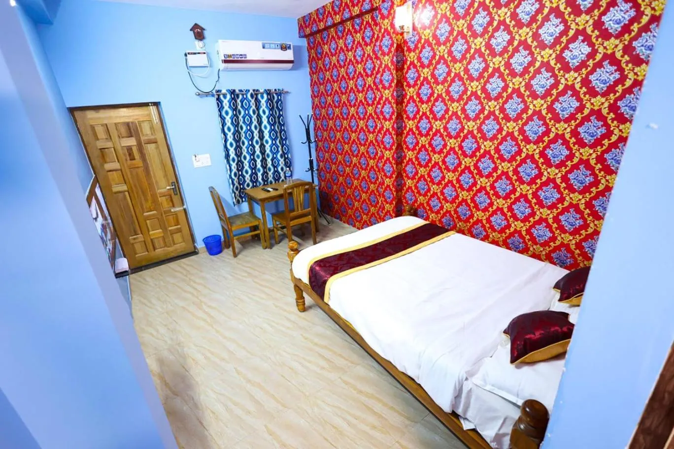 Photo of the whole room in PVR Guest House