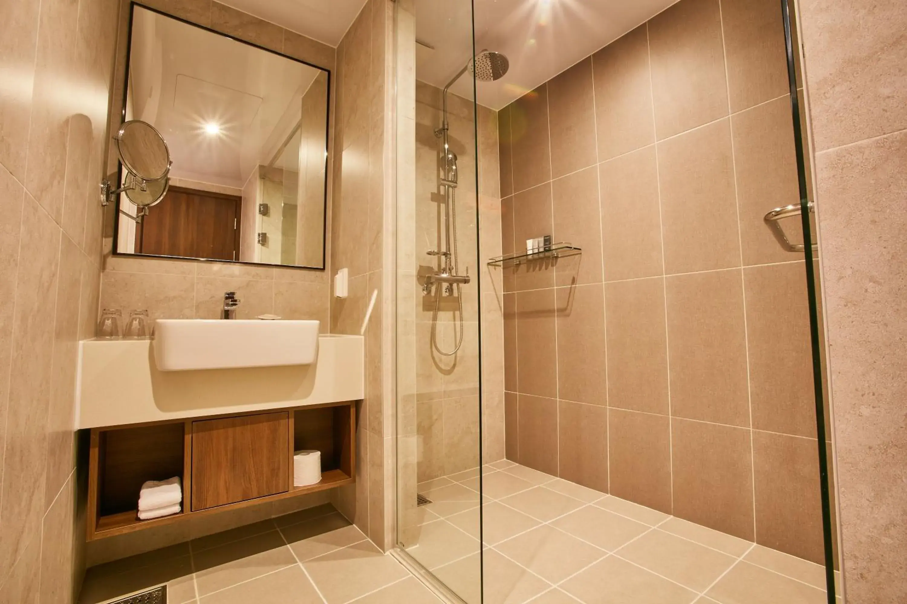 Deluxe Double Room in Island Castle Hotel & Waterpark Deluxe Double Room in Island Castle Hotel & Waterpark