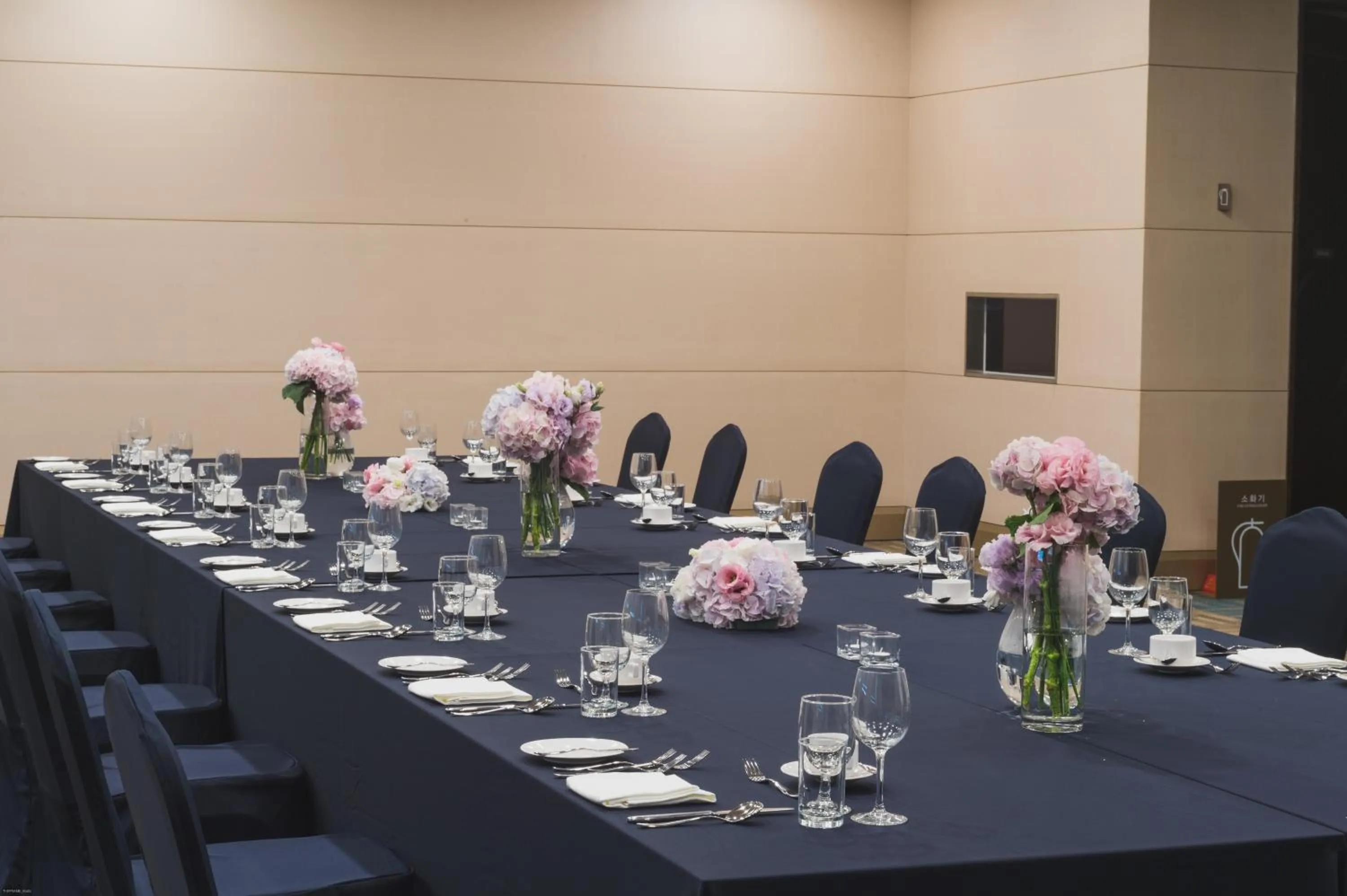 Island Castle Hotel & Waterpark