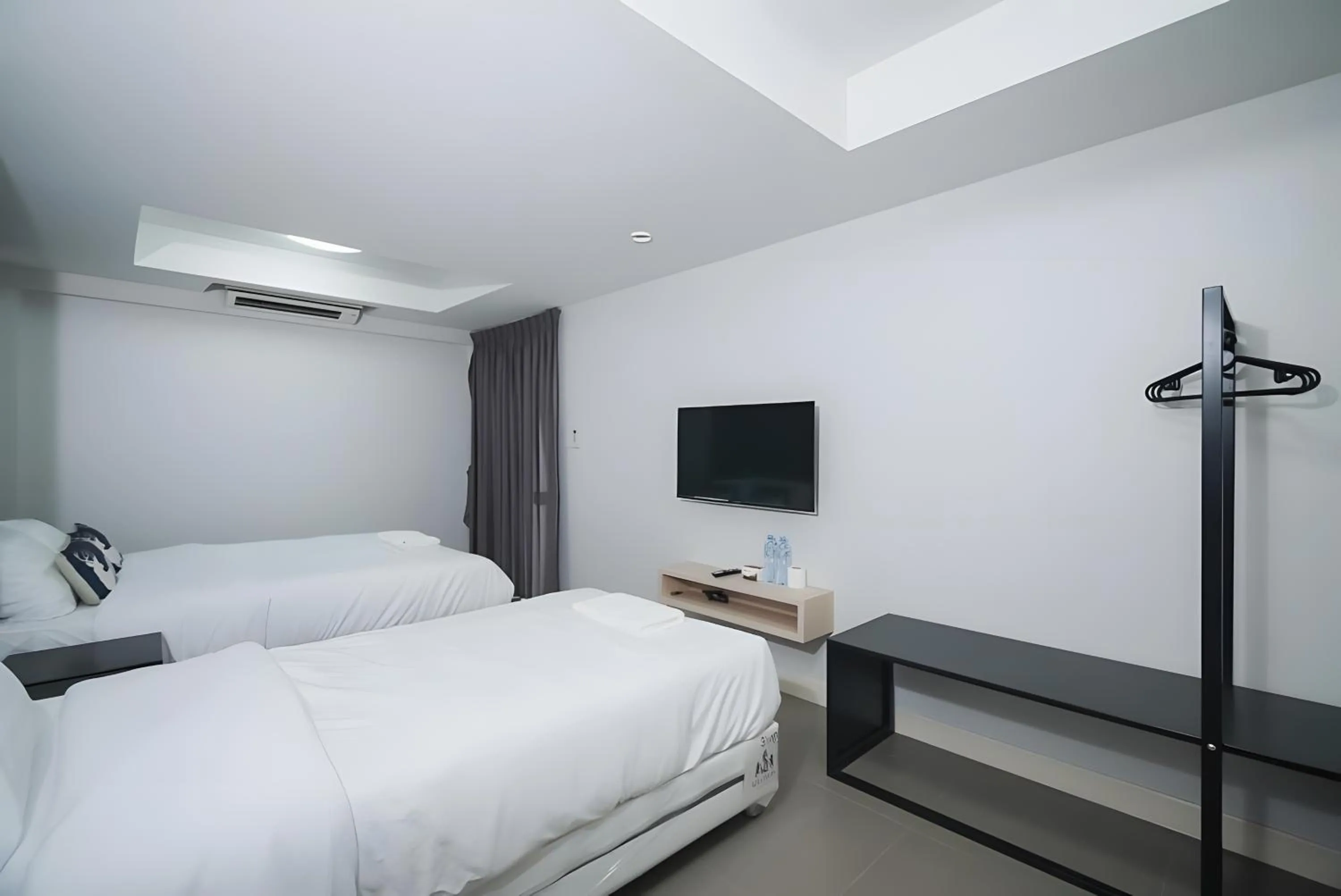 Bed in XX Mitr Inn The Grand Palace Bangkok - Mrt Samyot Station