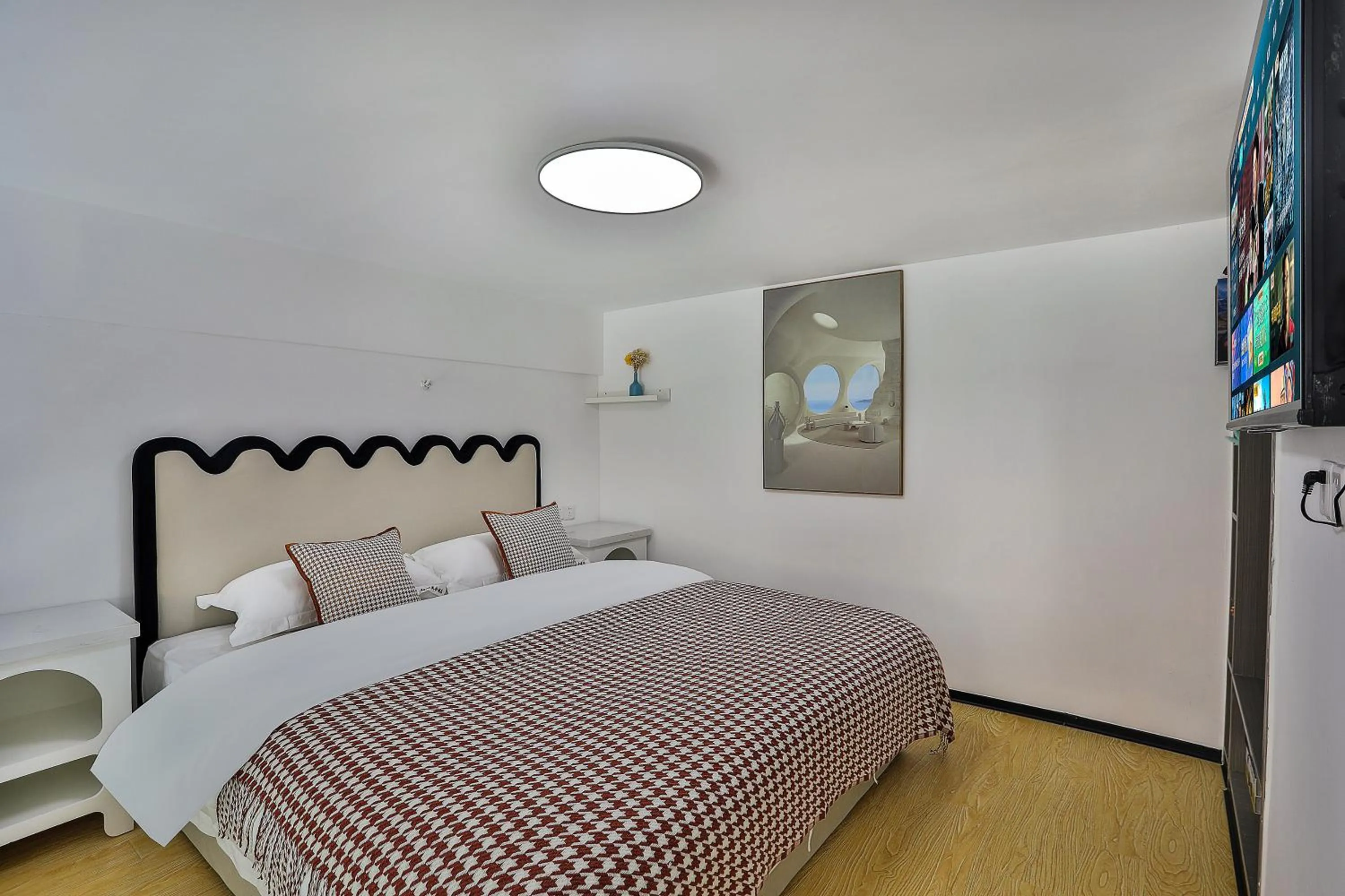 Bed in Chuxin Moshe Hotel
