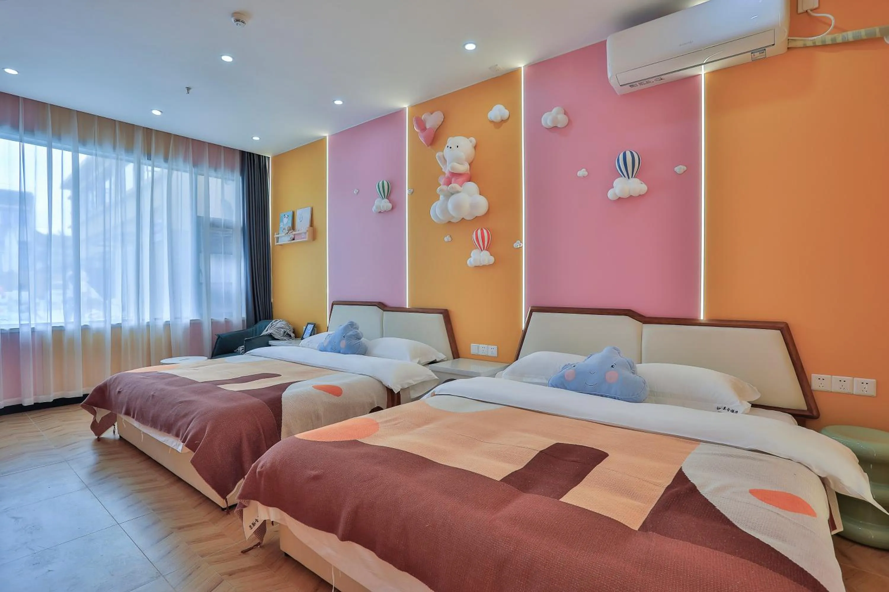 Photo of the whole room, Bed in Chuxin Moshe Hotel