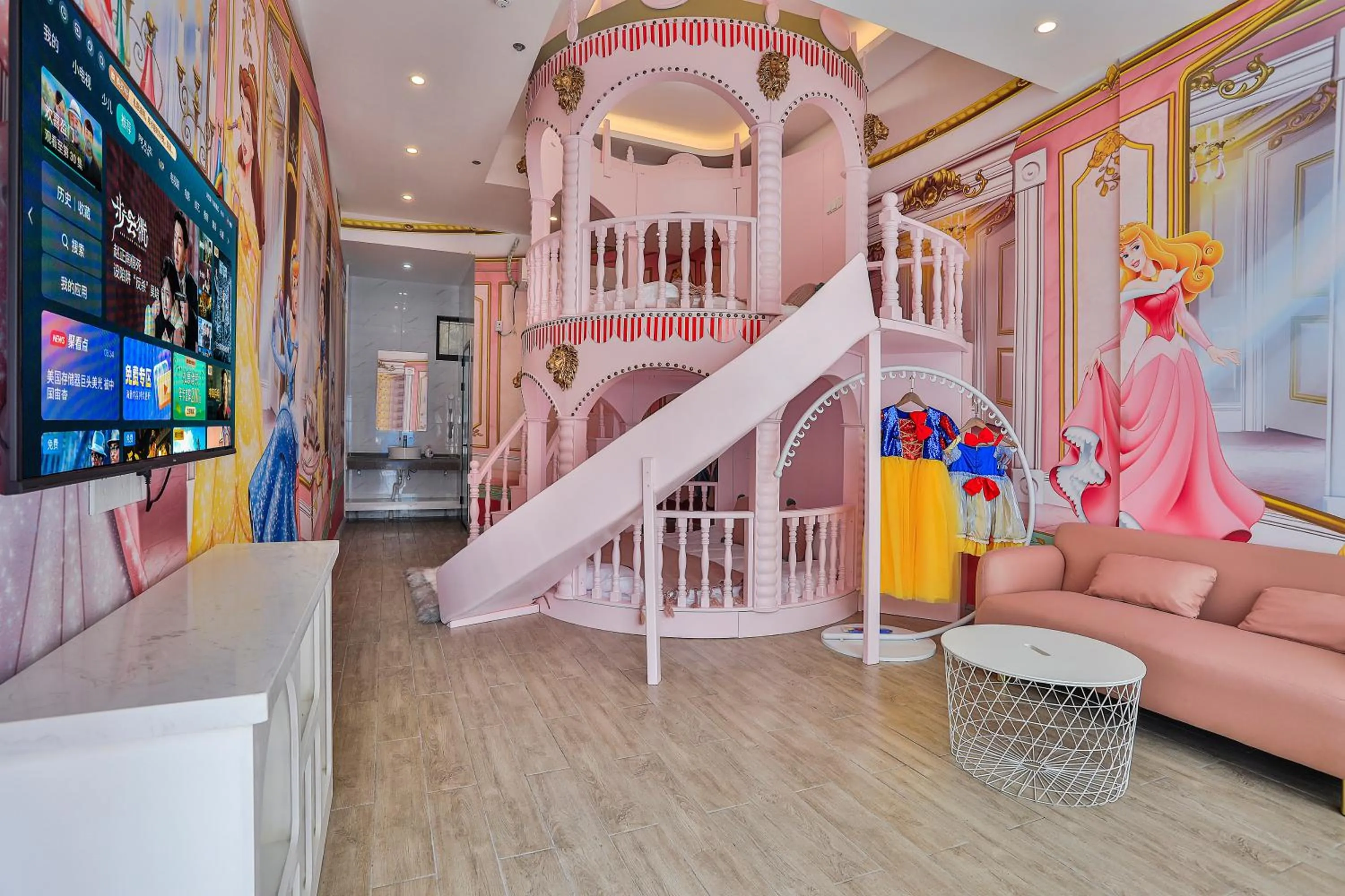 Photo of the whole room in Chuxin Moshe Hotel