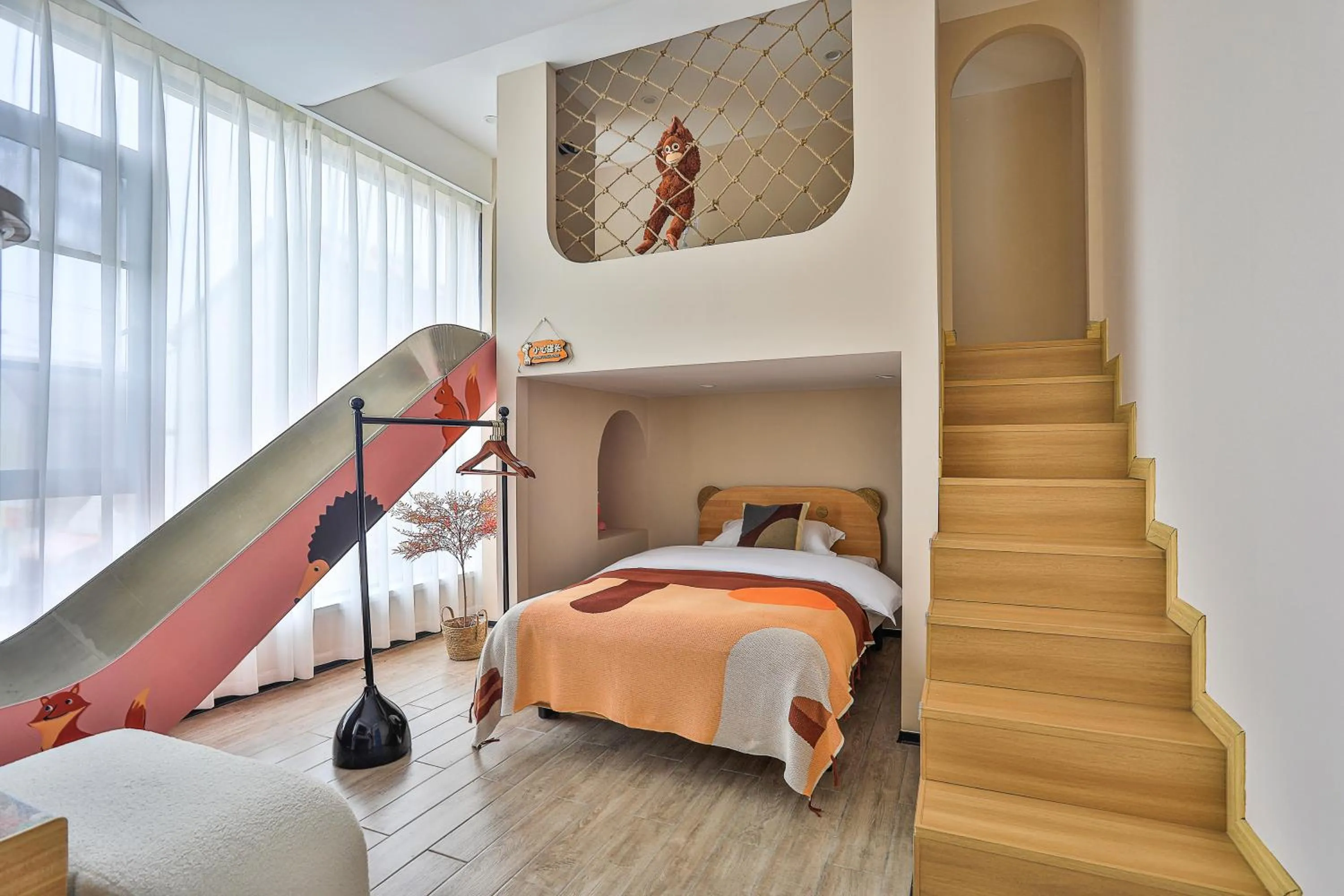 Bed in Chuxin Moshe Hotel