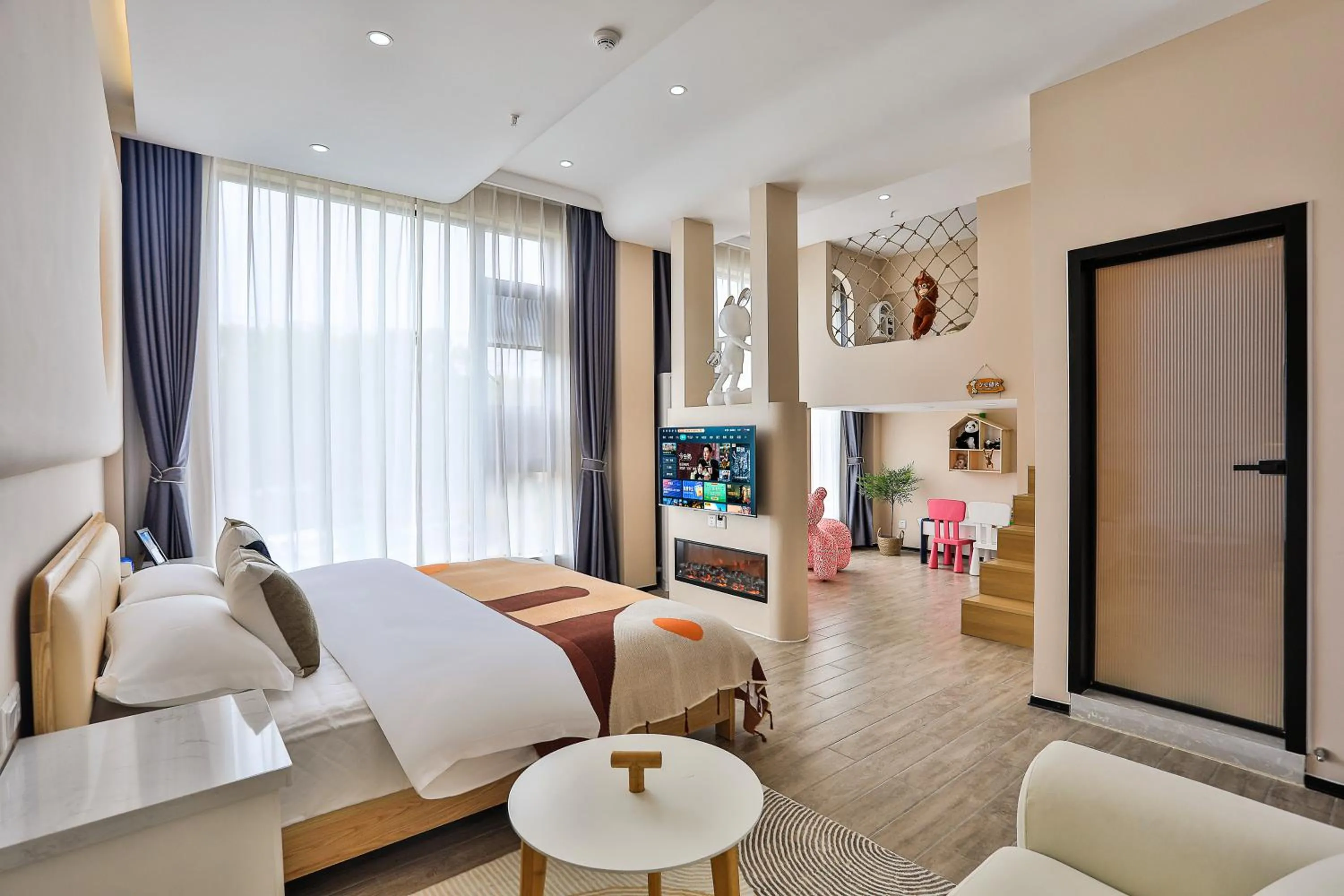 Photo of the whole room, Bed in Chuxin Moshe Hotel